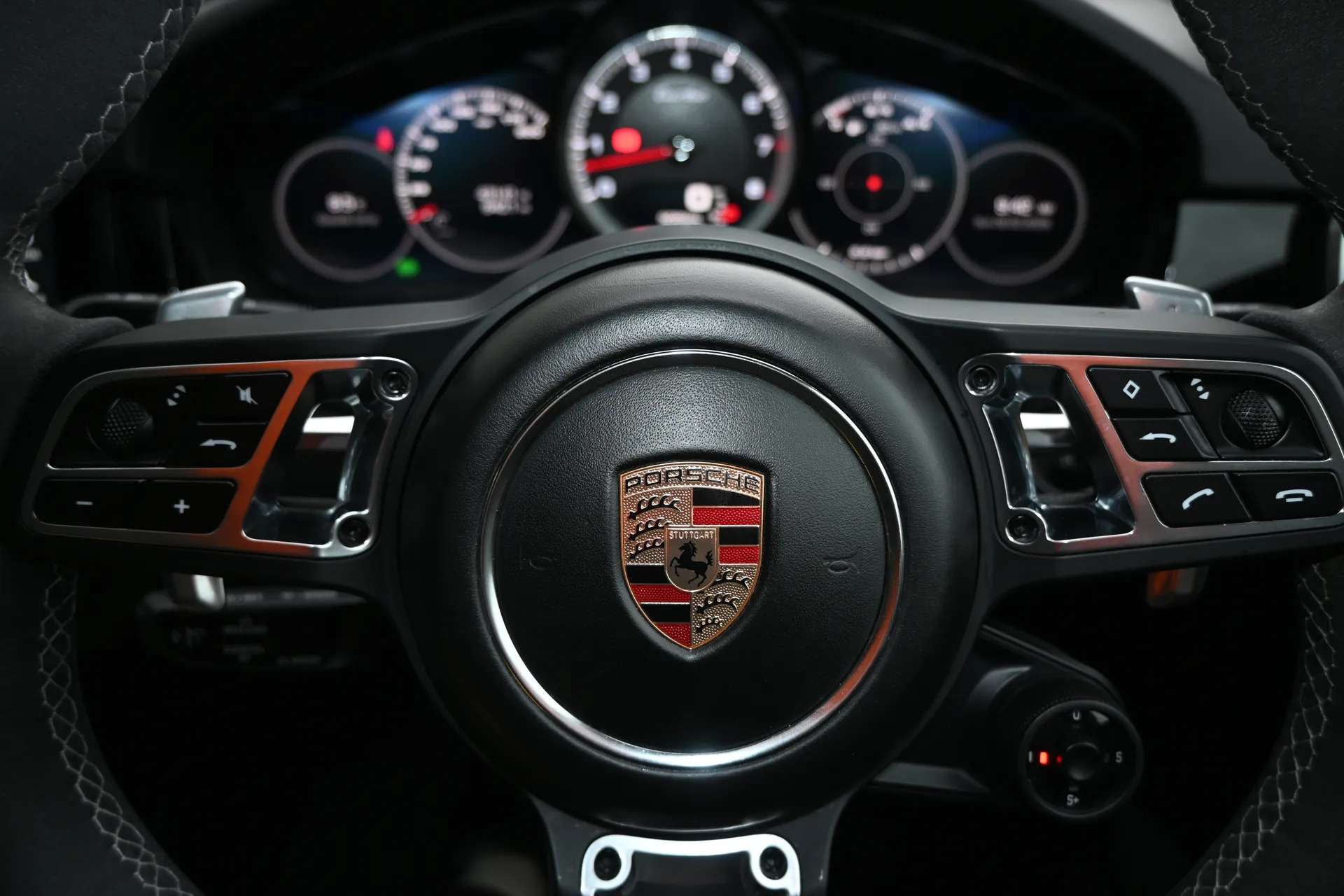 2019 PORSCHE CAYENNE 2019 PORSCHE CAYENNE