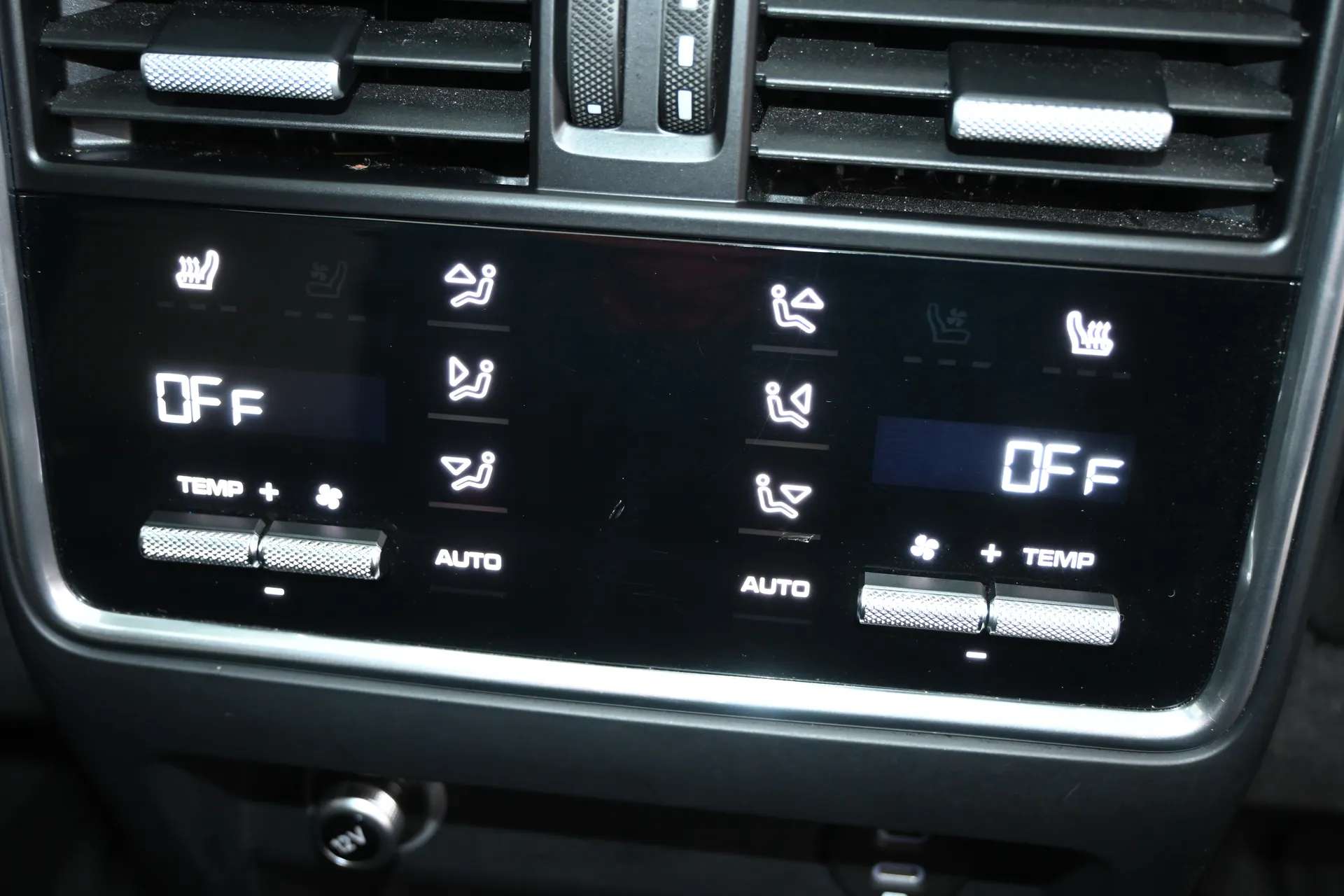 2019 PORSCHE CAYENNE 2019 PORSCHE CAYENNE