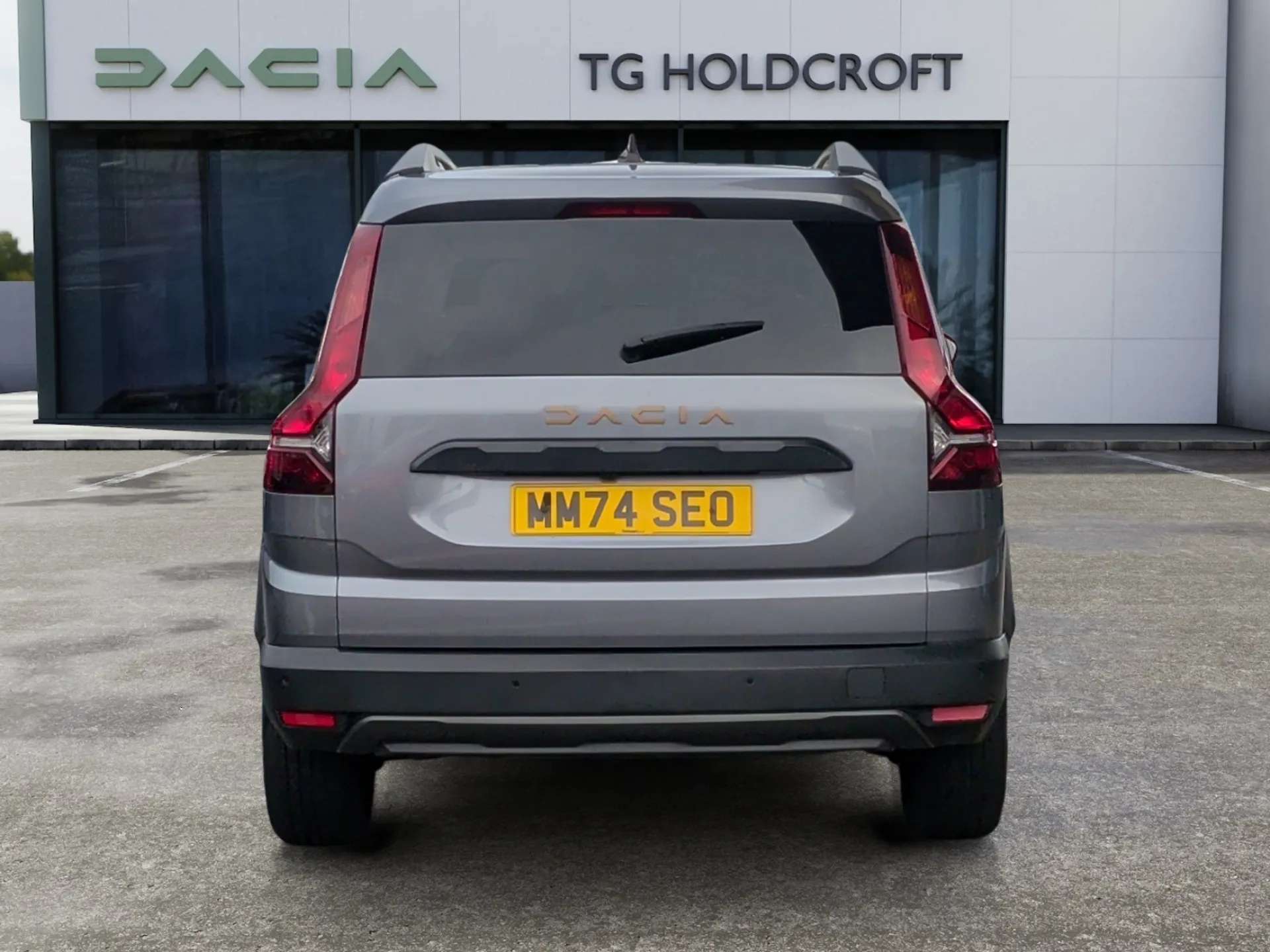 A 2024 DACIA JOGGER 1.6 HEV Extreme 5dr Auto A 2024 DACIA JOGGER 1.6 HEV Extreme 5dr Auto