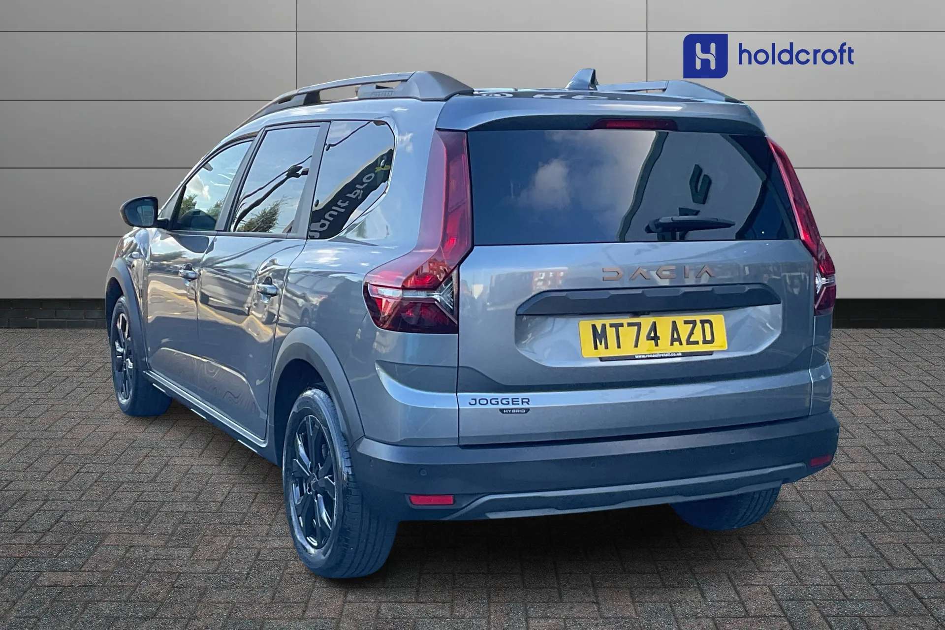 A 2024 DACIA JOGGER 1.6 HEV Extreme 5dr Auto A 2024 DACIA JOGGER 1.6 HEV Extreme 5dr Auto