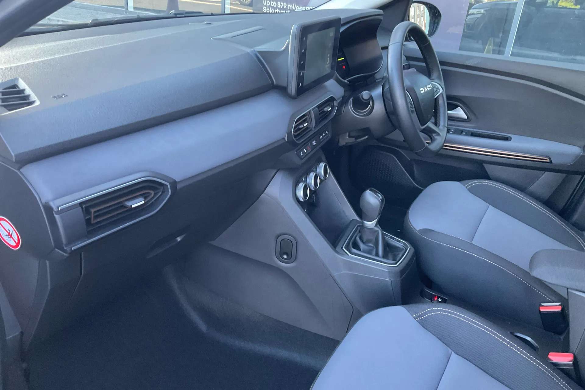 A 2024 DACIA JOGGER 1.6 HEV Extreme 5dr Auto A 2024 DACIA JOGGER 1.6 HEV Extreme 5dr Auto