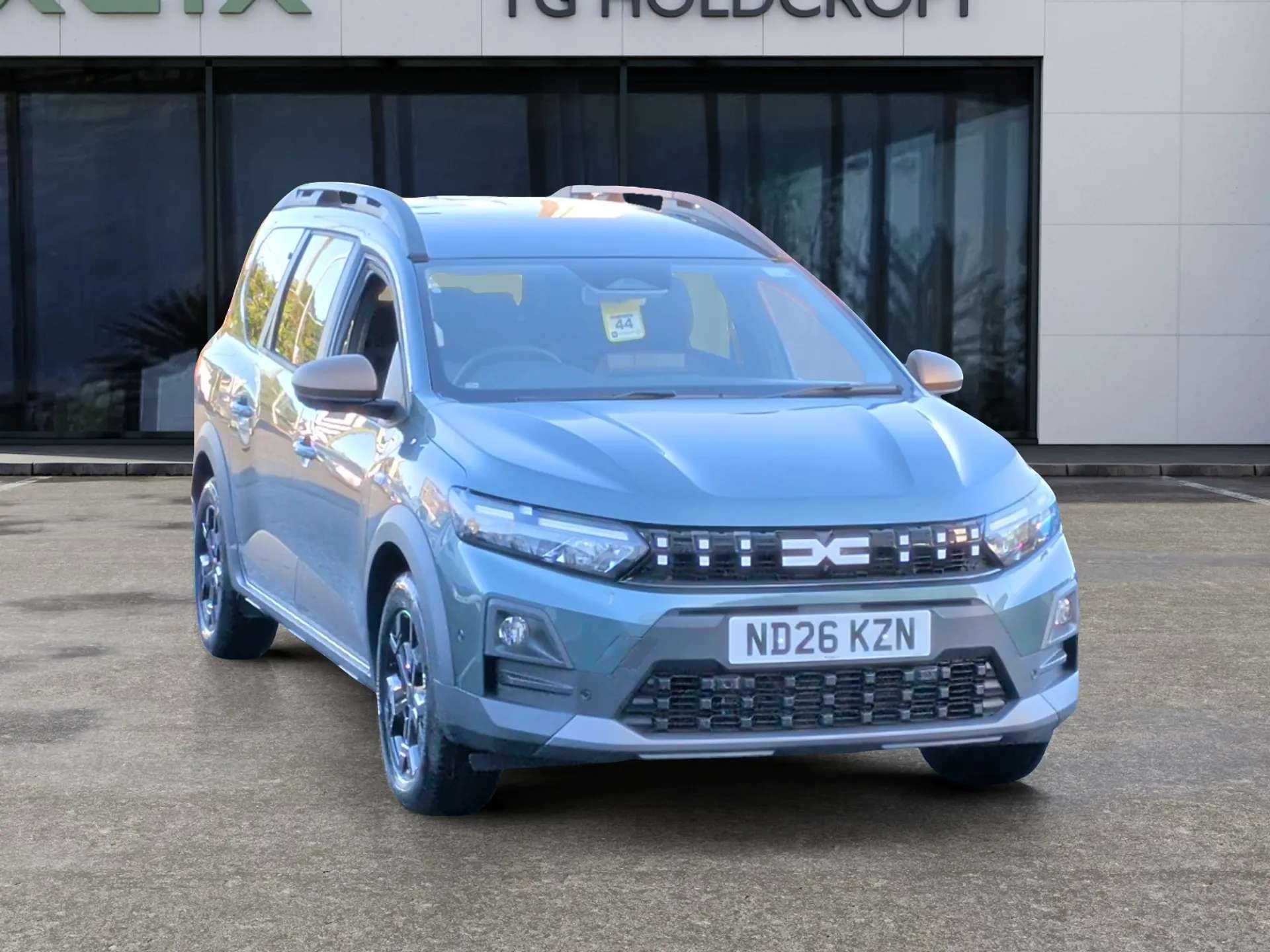 A 2026 DACIA JOGGER 1.8 HEV Extreme 5dr Auto A 2026 DACIA JOGGER 1.8 HEV Extreme 5dr Auto