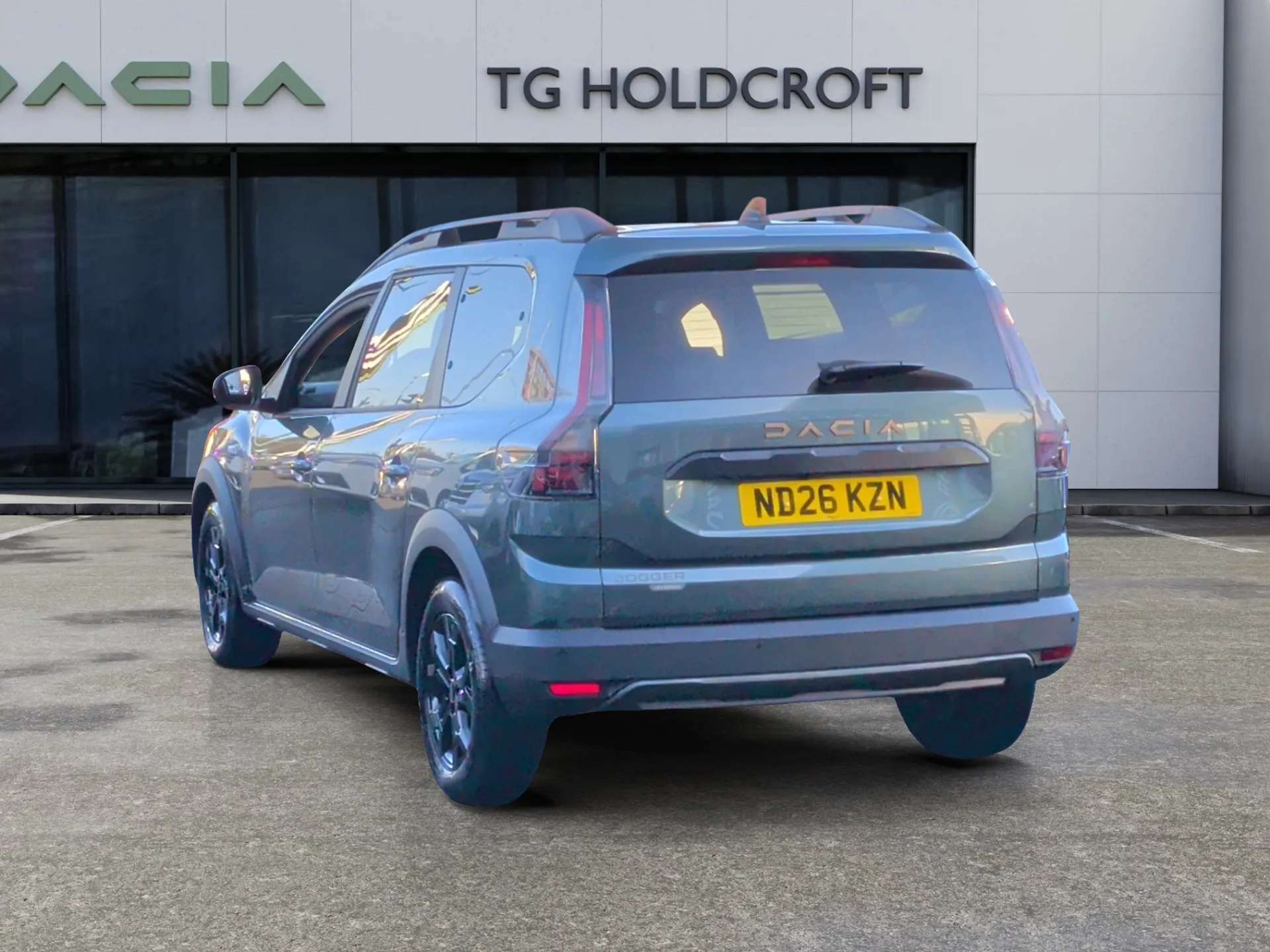A 2026 DACIA JOGGER 1.8 HEV Extreme 5dr Auto A 2026 DACIA JOGGER 1.8 HEV Extreme 5dr Auto