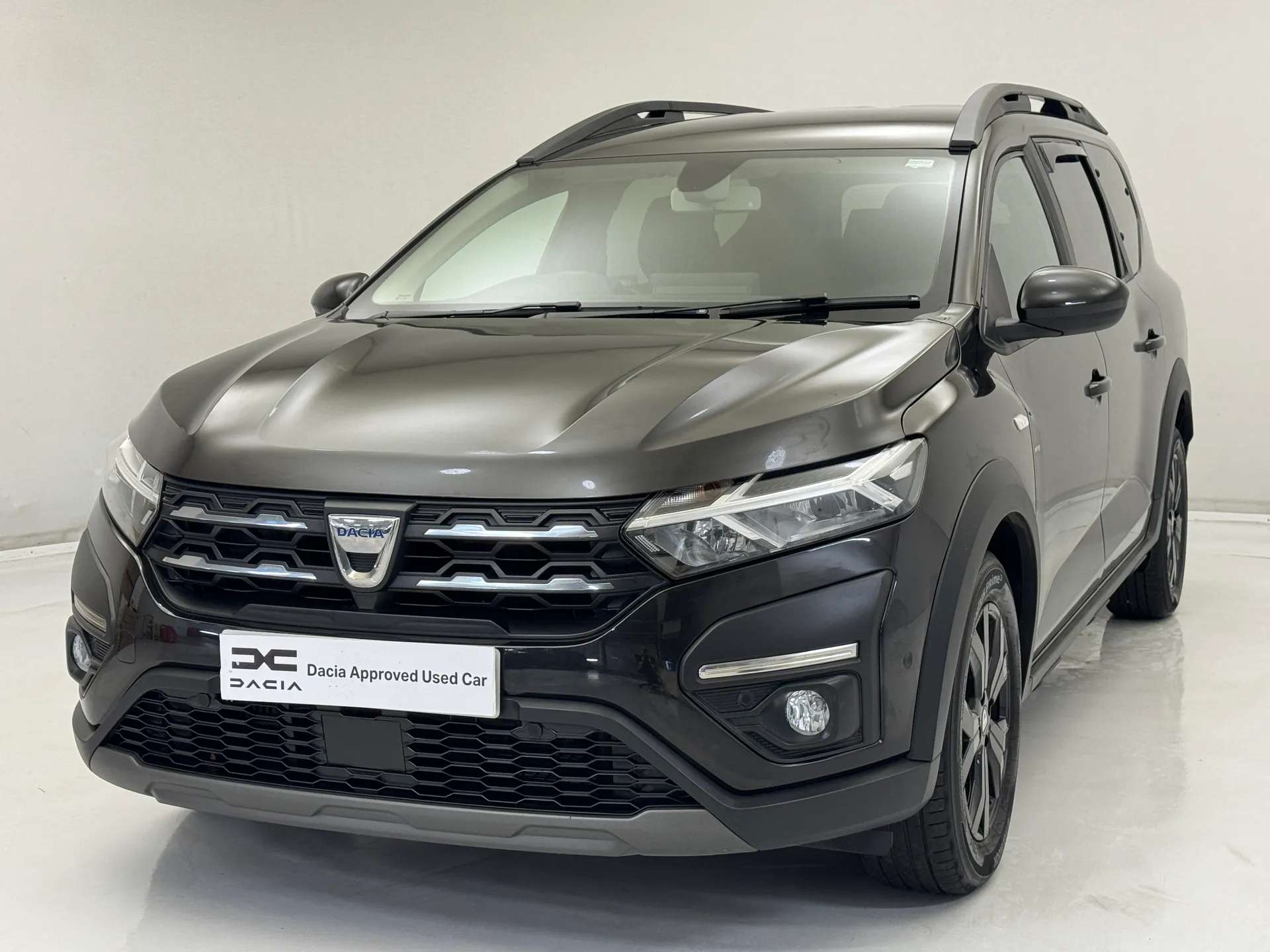 A 2022 DACIA JOGGER 1.0 TCe Extreme SE 5dr A 2022 DACIA JOGGER 1.0 TCe Extreme SE 5dr