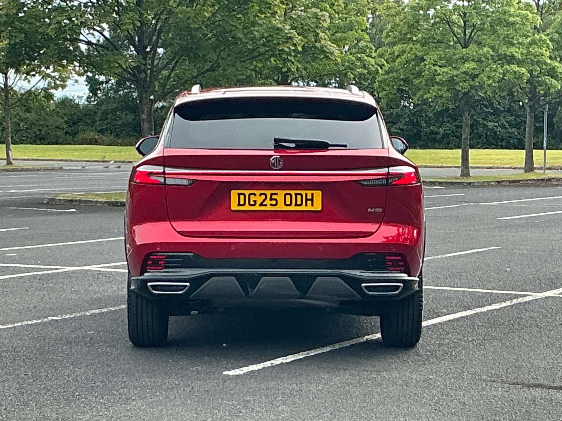 2025 MG HS 2025 MG HS