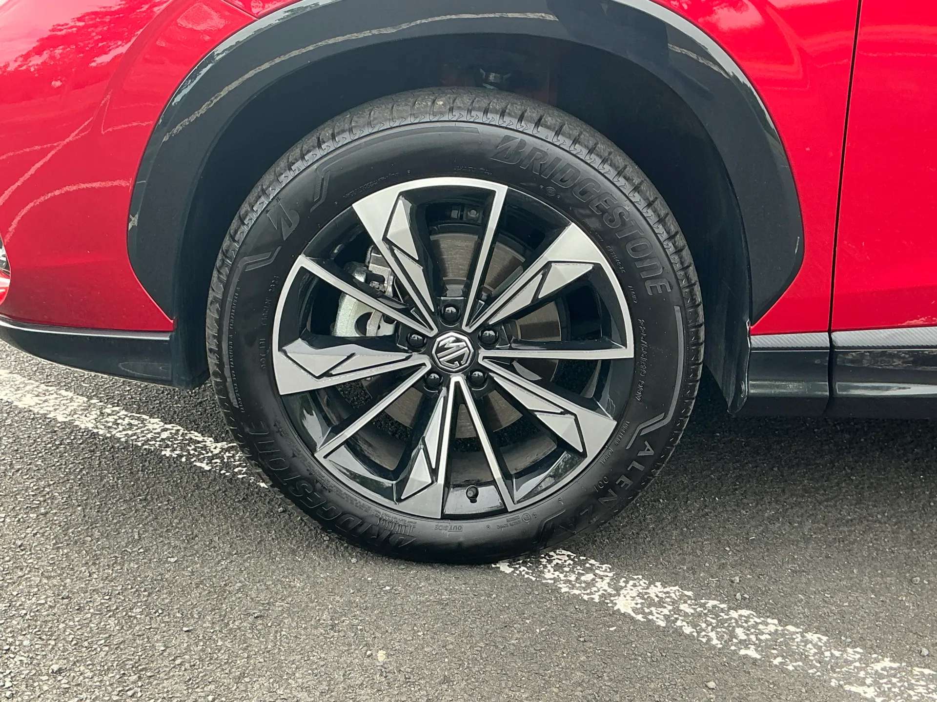 2025 MG HS 2025 MG HS