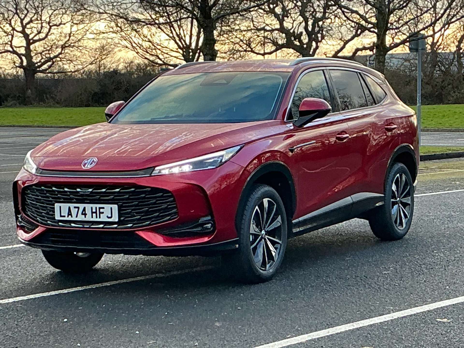 A 2024 MG MOTOR UK HS 1.5 T-GDI Trophy 5dr DCT A 2024 MG MOTOR UK HS 1.5 T-GDI Trophy 5dr DCT