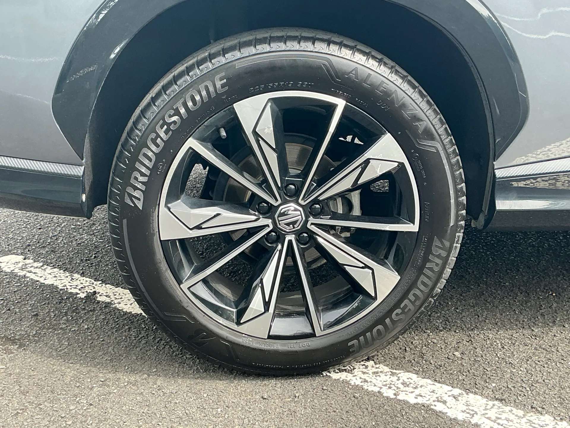 2024 MG HS 2024 MG HS