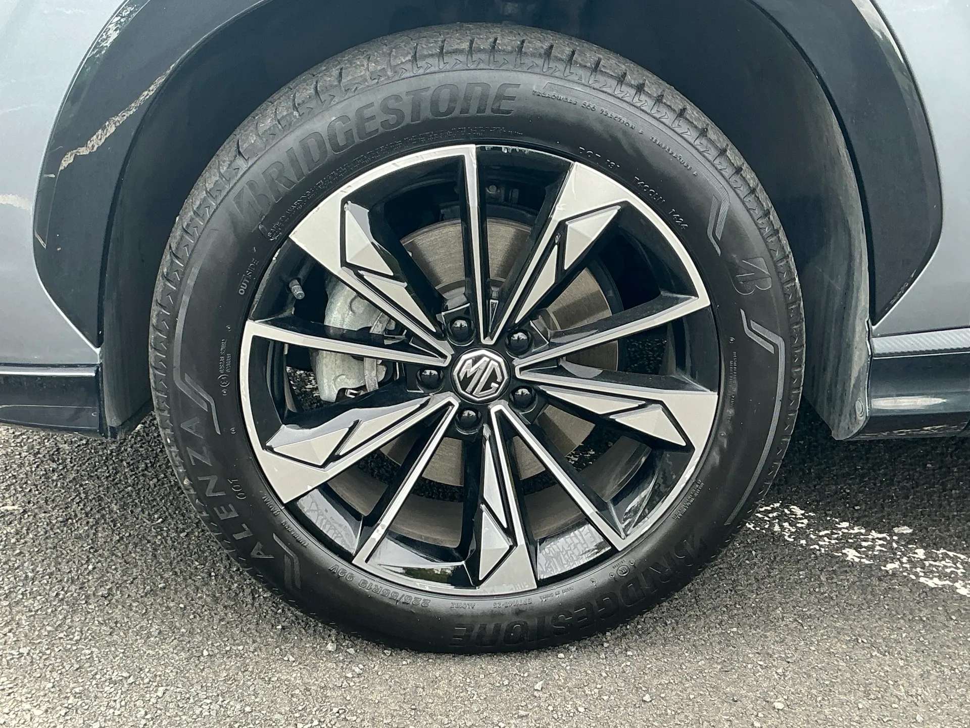 2024 MG HS 2024 MG HS