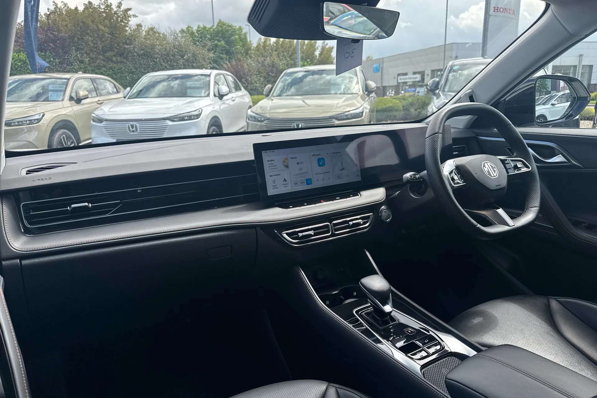 A 2024 MG HS 1.5 T-GDI Trophy 5dr DCT A 2024 MG HS 1.5 T-GDI Trophy 5dr DCT
