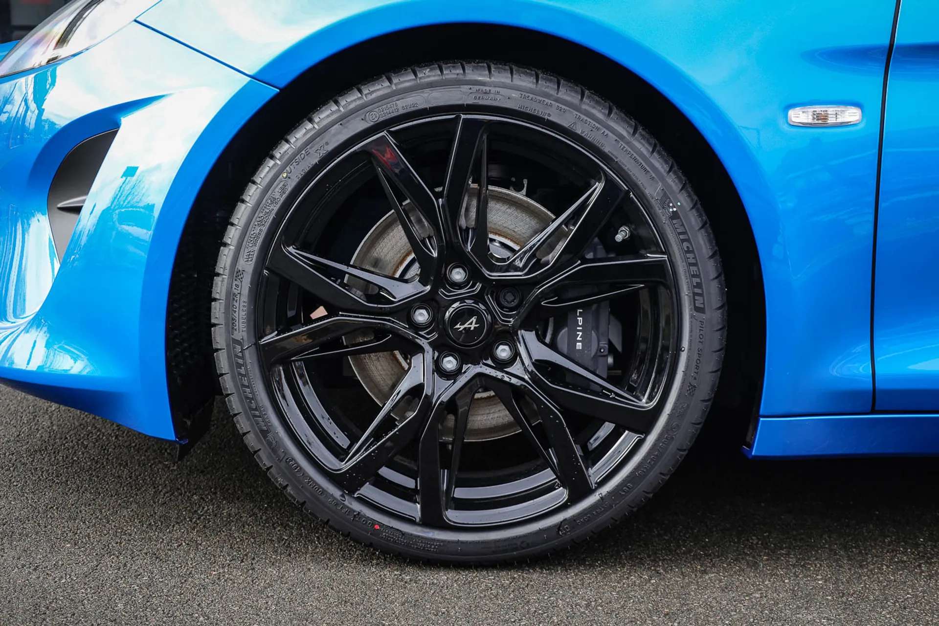 2024 ALPINE A110 2024 ALPINE A110