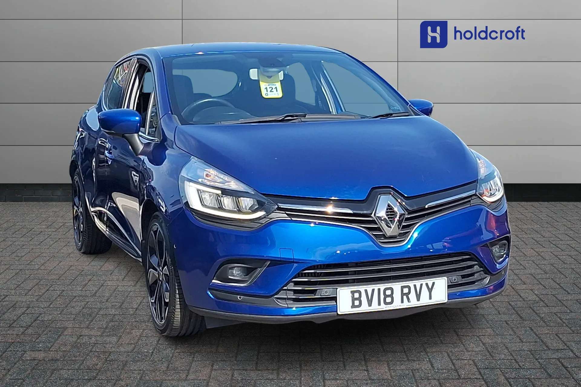 A 2018 RENAULT CLIO 0.9 TCE 90 Signature Nav 5dr A 2018 RENAULT CLIO 0.9 TCE 90 Signature Nav 5dr