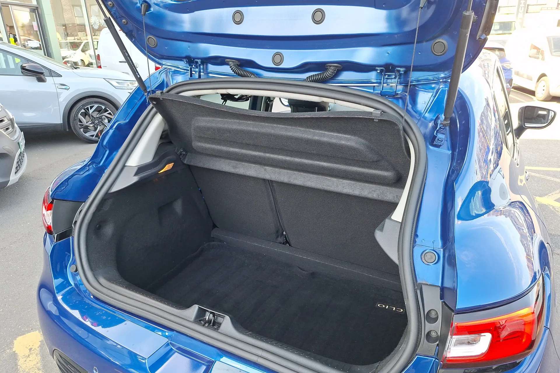 2018 RENAULT CLIO 2018 RENAULT CLIO