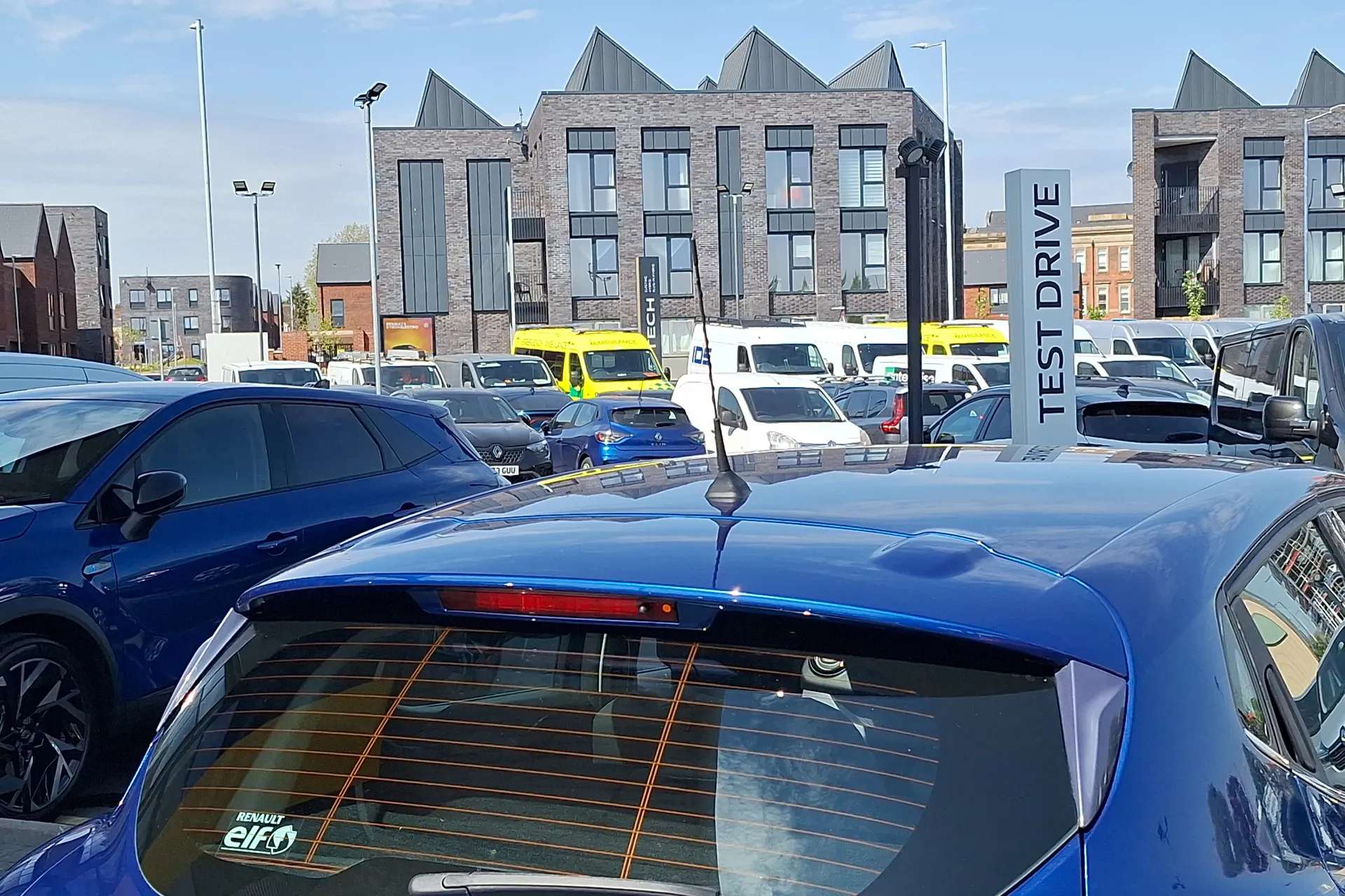 2018 RENAULT CLIO 2018 RENAULT CLIO