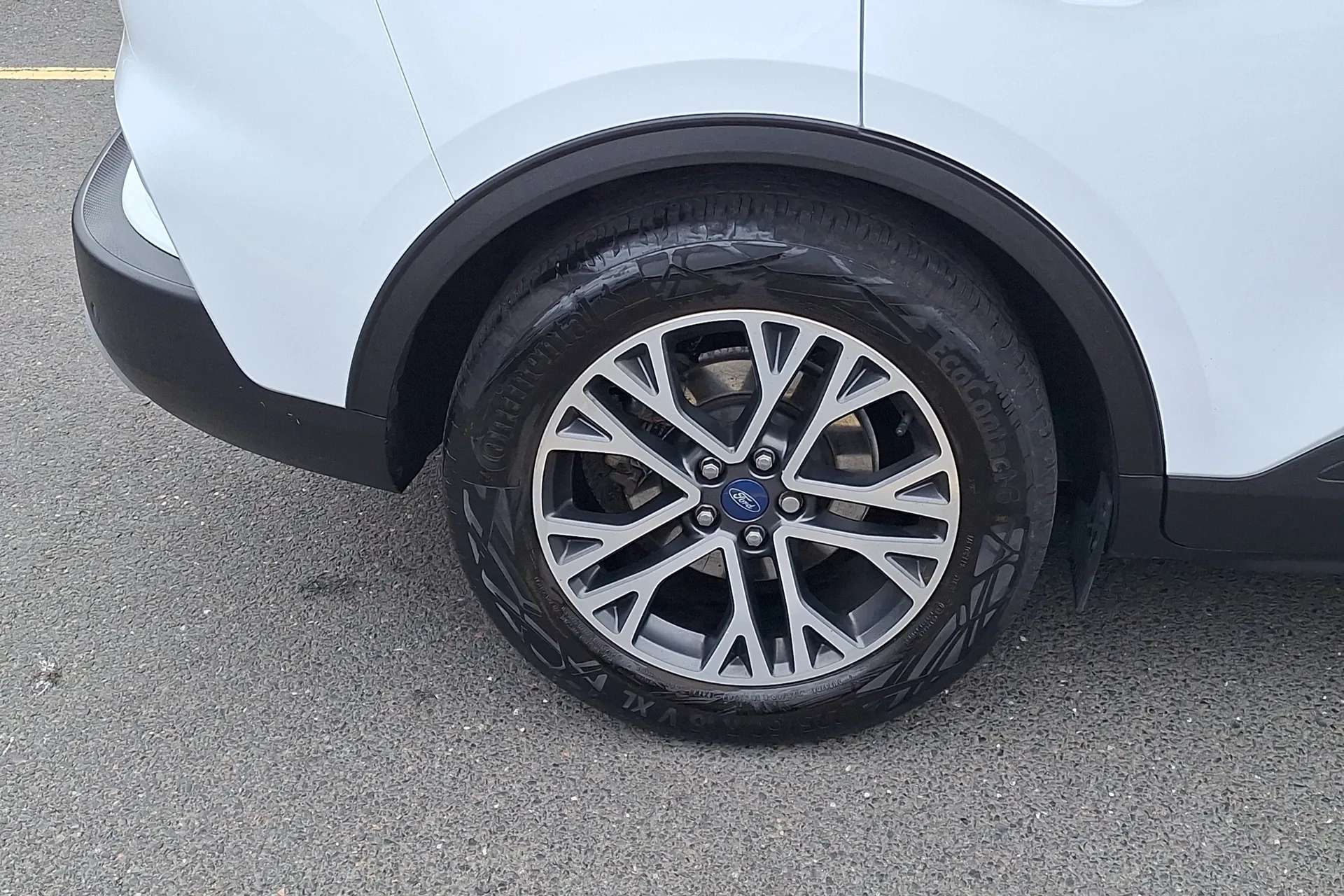 A 2021 FORD KUGA 1.5 EcoBlue Titanium Edition 5dr A 2021 FORD KUGA 1.5 EcoBlue Titanium Edition 5dr