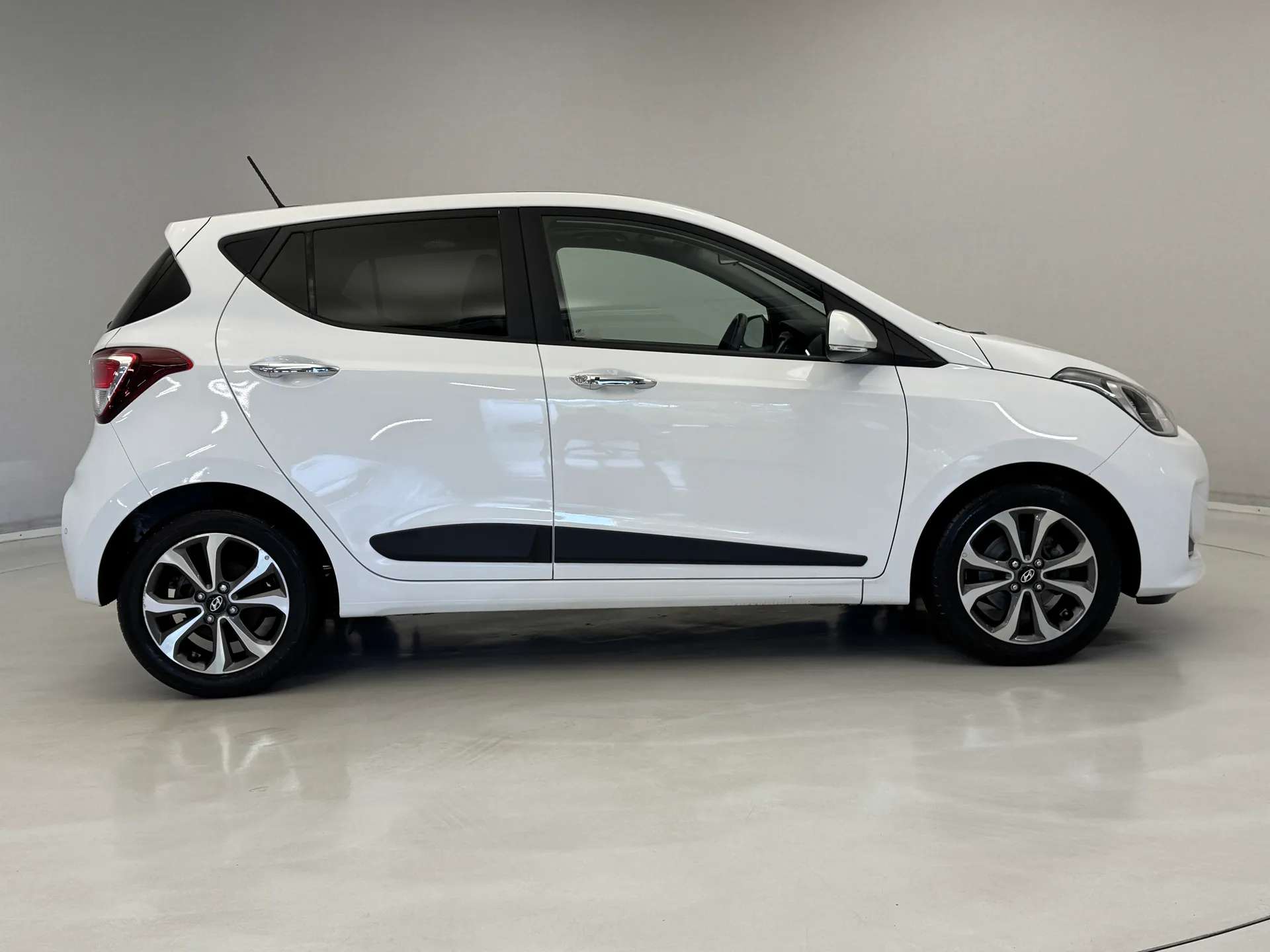 2018 HYUNDAI I10 2018 HYUNDAI I10