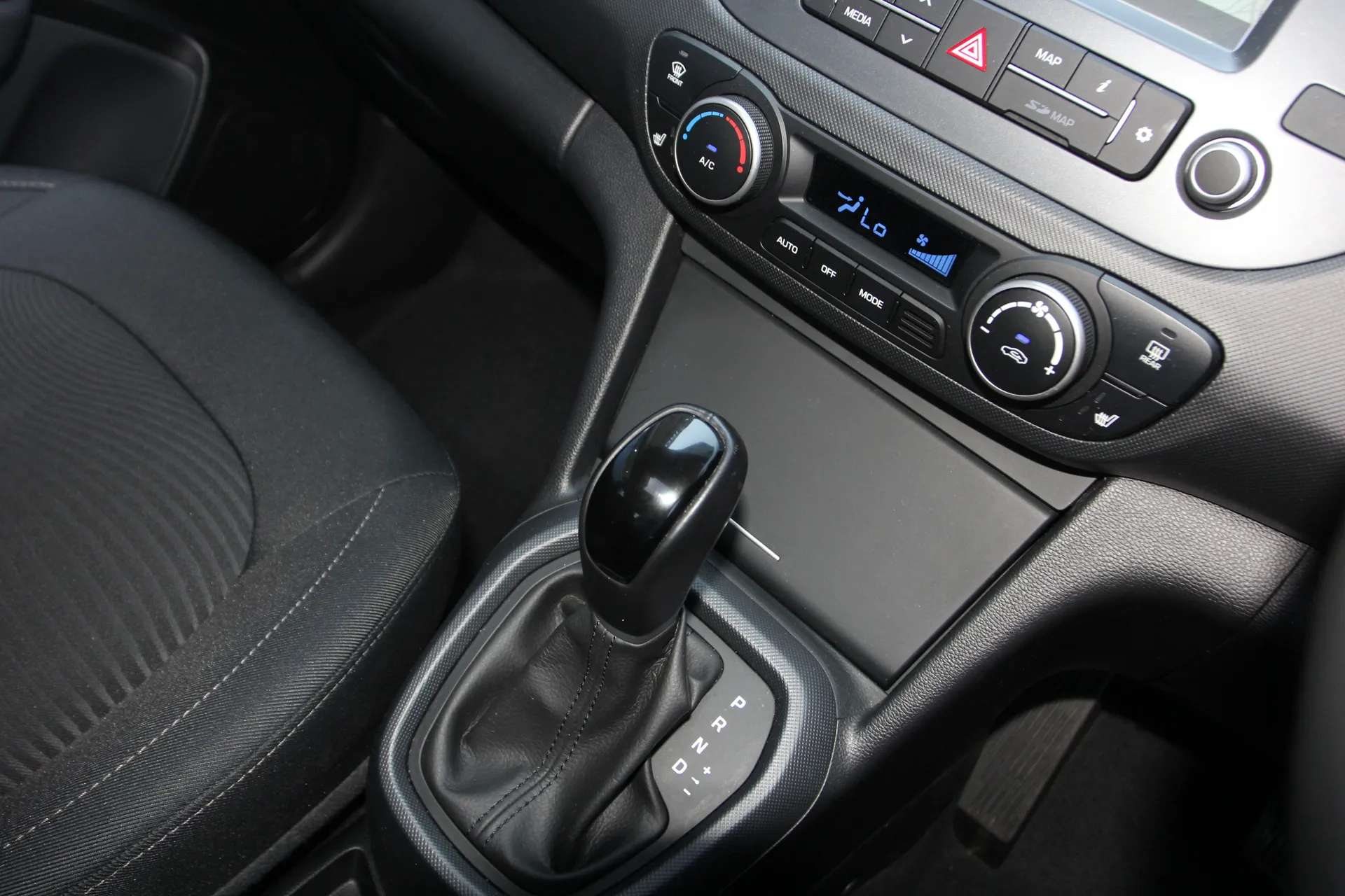 2017 HYUNDAI I10 2017 HYUNDAI I10