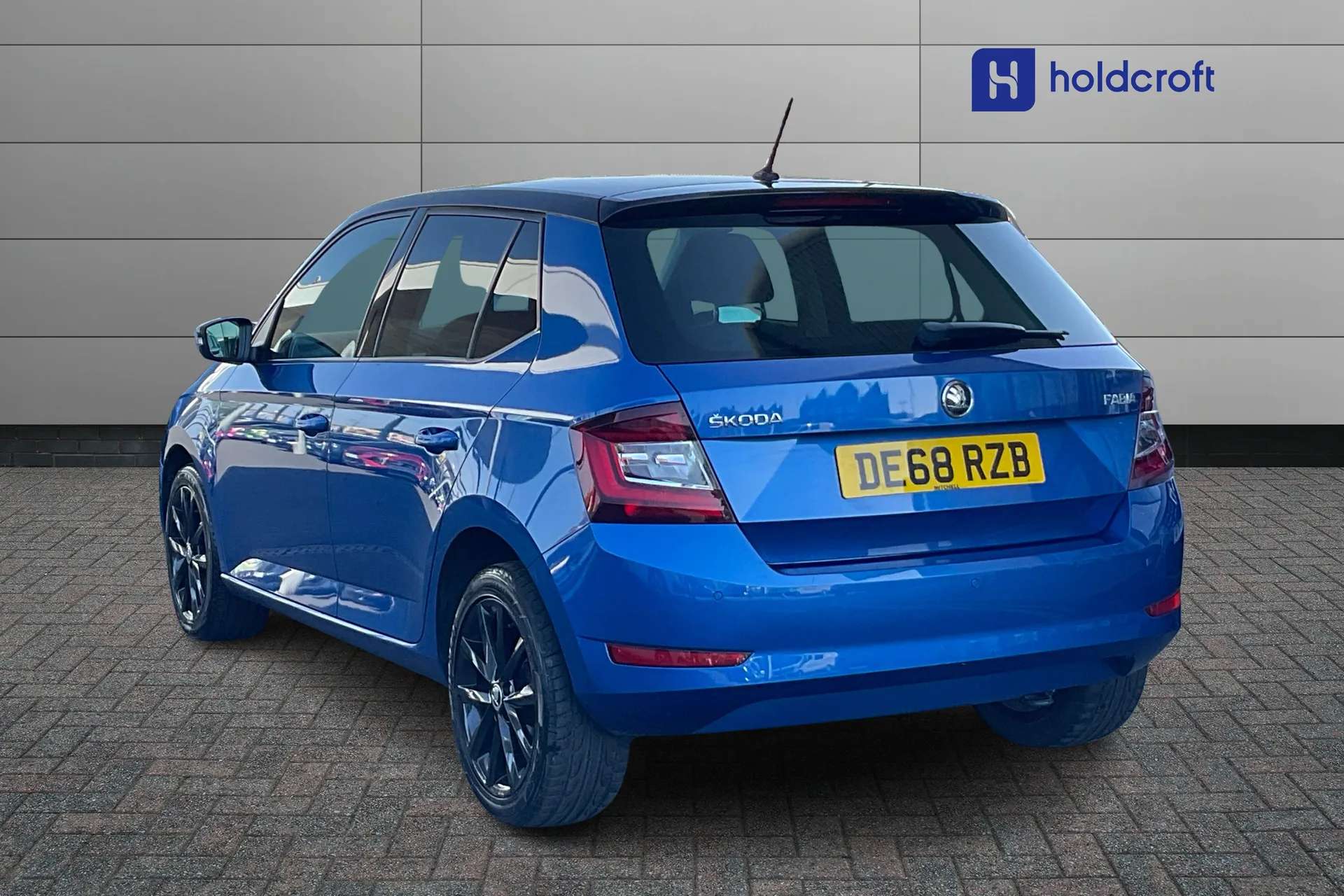 A 2018 SKODA FABIA 1.0 MPI 75 Colour Edition 5dr A 2018 SKODA FABIA 1.0 MPI 75 Colour Edition 5dr