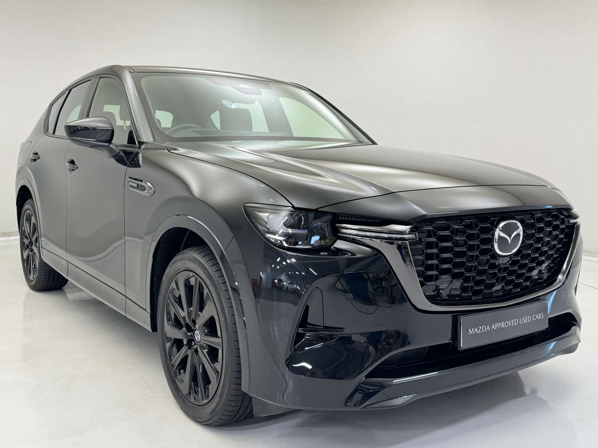 A 2025 MAZDA CX-60 2.5 PHEV Homura 5dr Auto A 2025 MAZDA CX-60 2.5 PHEV Homura 5dr Auto