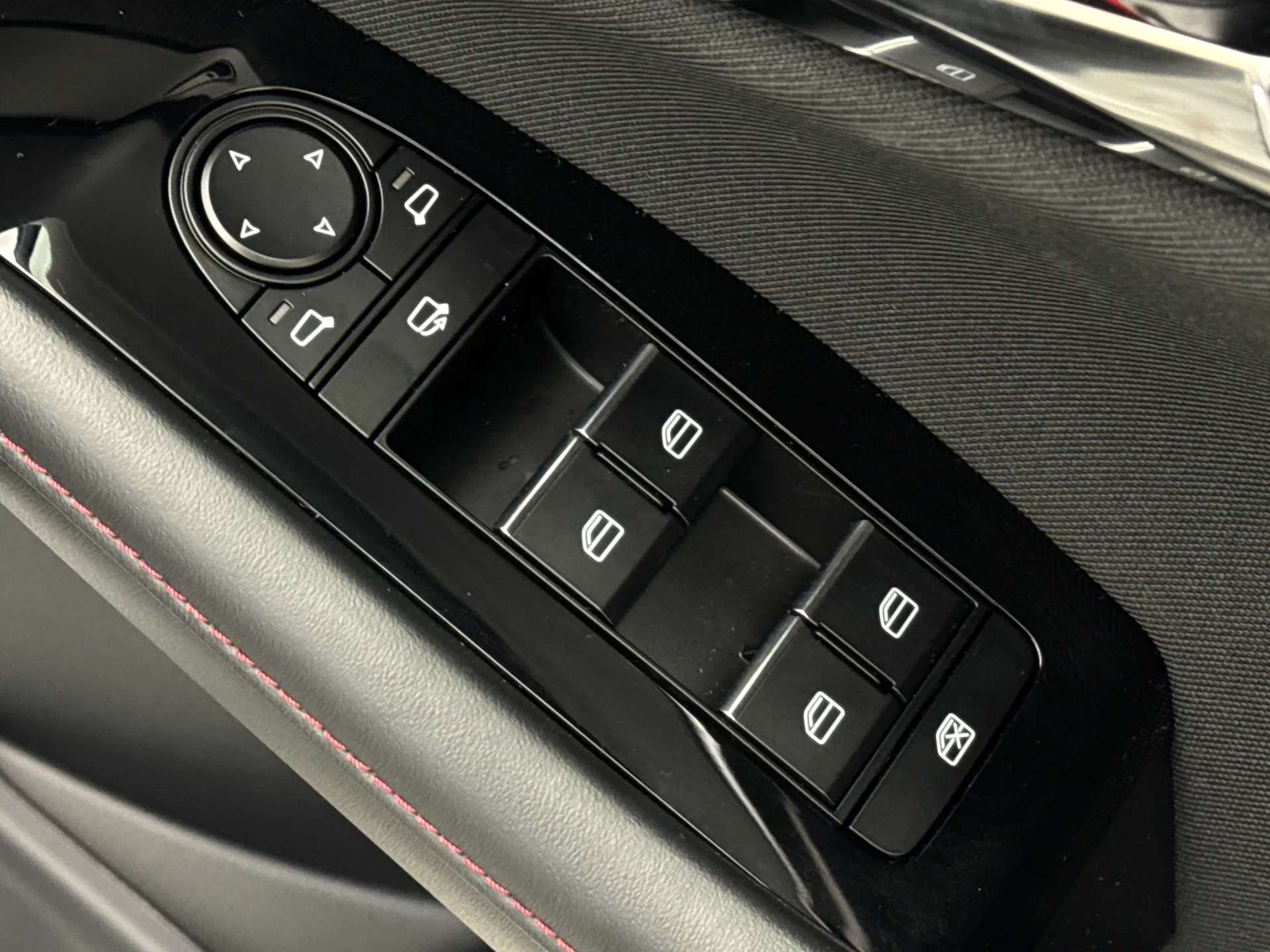 2025 MAZDA CX-30 2025 MAZDA CX-30