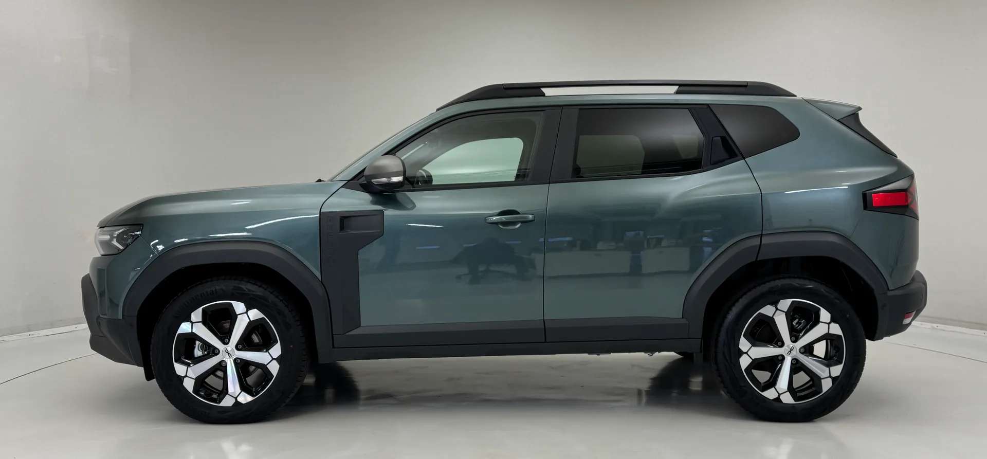 A 2025 DACIA DUSTER 1.6 Hybrid 140 Journey 5dr Auto A 2025 DACIA DUSTER 1.6 Hybrid 140 Journey 5dr Auto