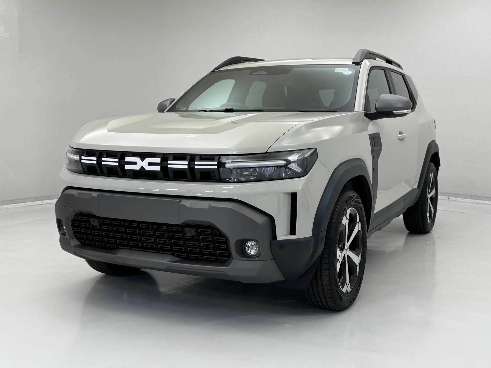 A 2025 DACIA DUSTER 1.6 Hybrid 140 Journey 5dr Auto A 2025 DACIA DUSTER 1.6 Hybrid 140 Journey 5dr Auto