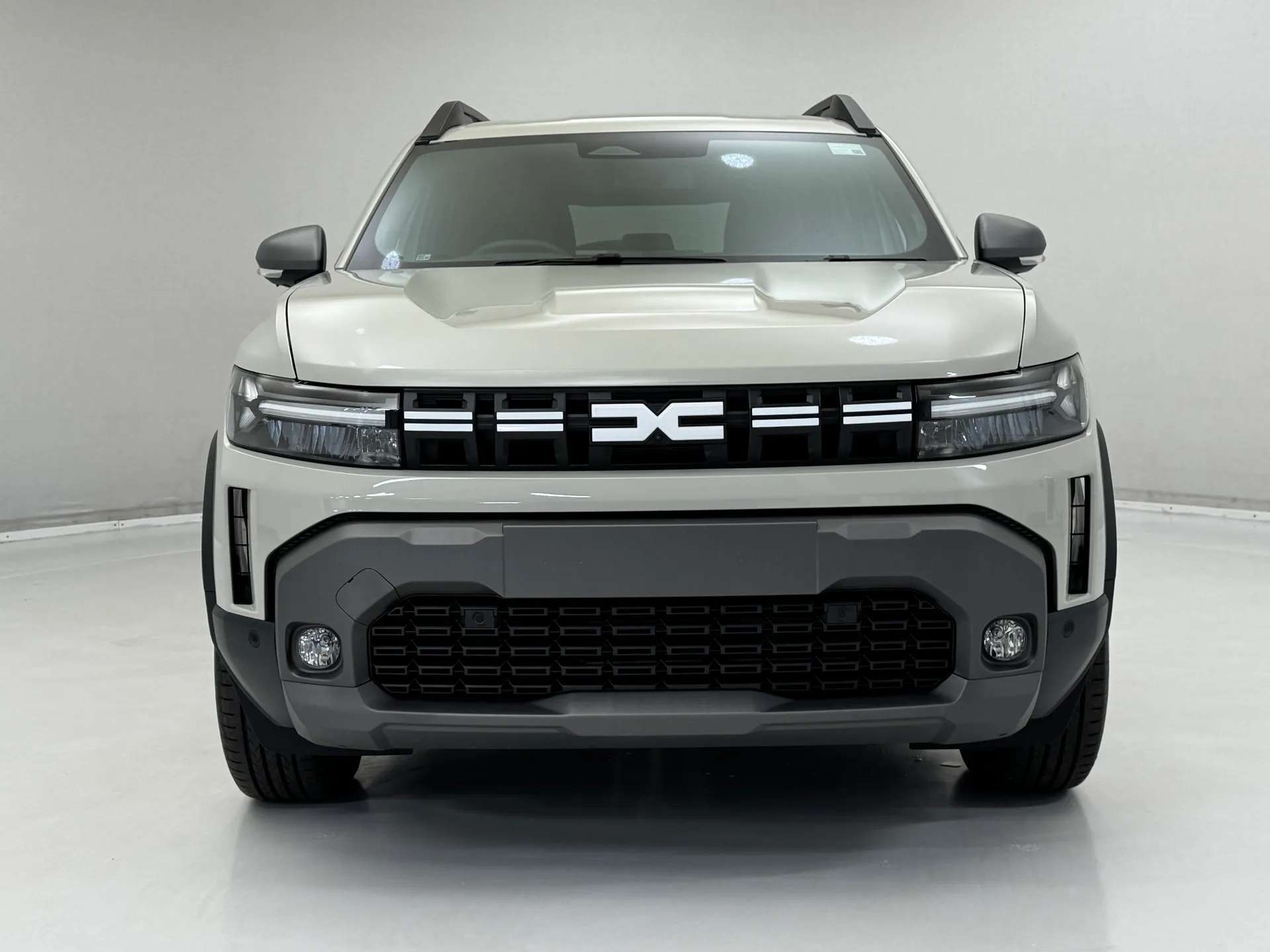 A 2025 DACIA DUSTER 1.6 Hybrid 140 Journey 5dr Auto A 2025 DACIA DUSTER 1.6 Hybrid 140 Journey 5dr Auto