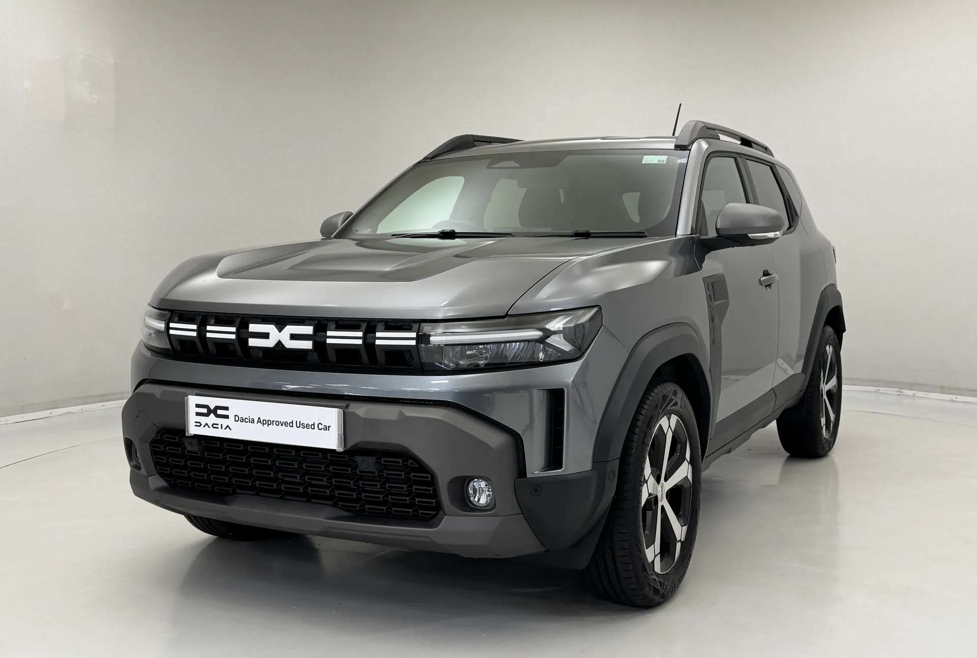 A 2026 DACIA DUSTER 1.8 Hybrid 155 Journey 5dr Auto A 2026 DACIA DUSTER 1.8 Hybrid 155 Journey 5dr Auto