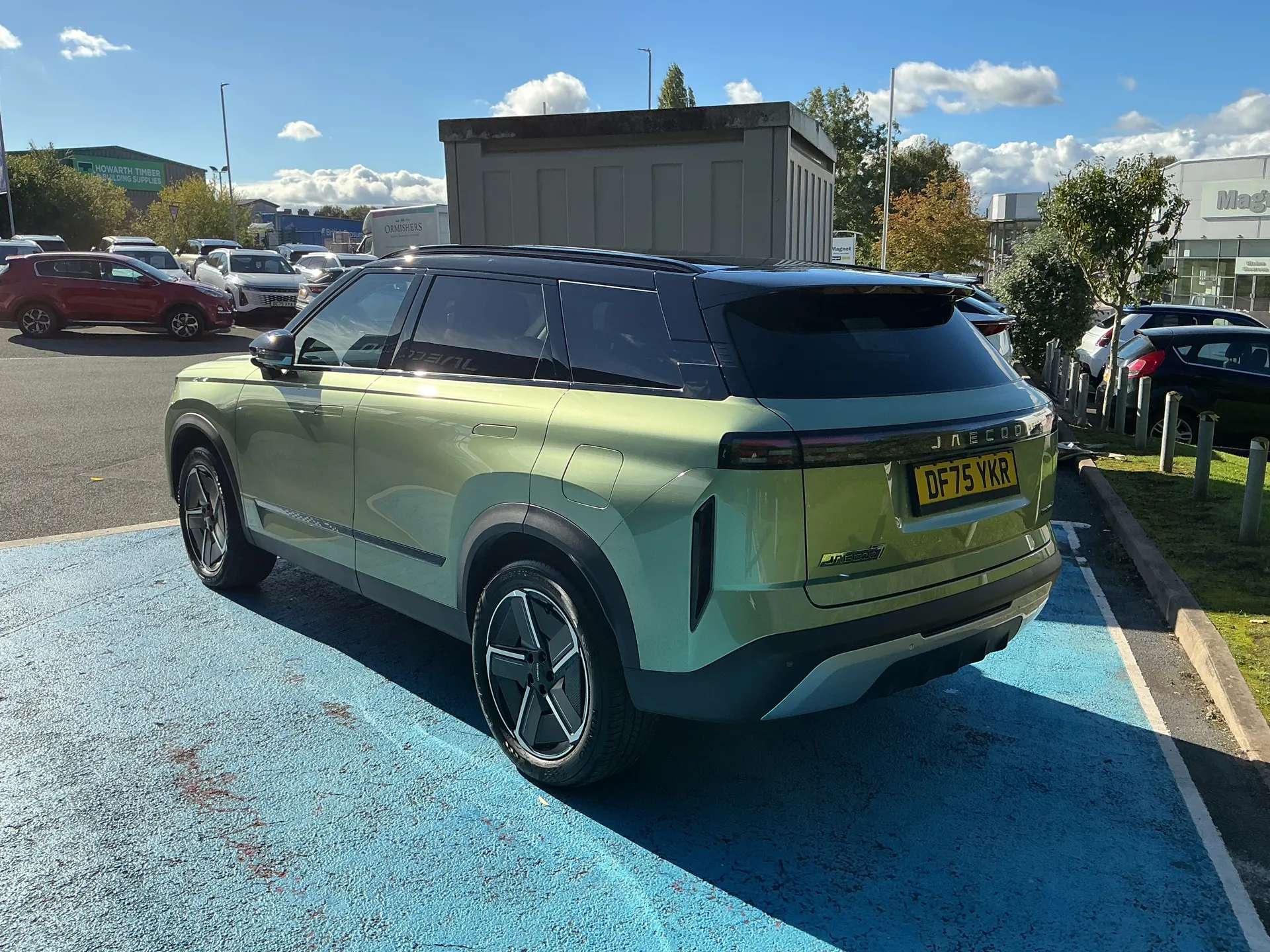 A 2025 JAECOO 7 1.5T SHS-P Luxury 5dr Auto A 2025 JAECOO 7 1.5T SHS-P Luxury 5dr Auto