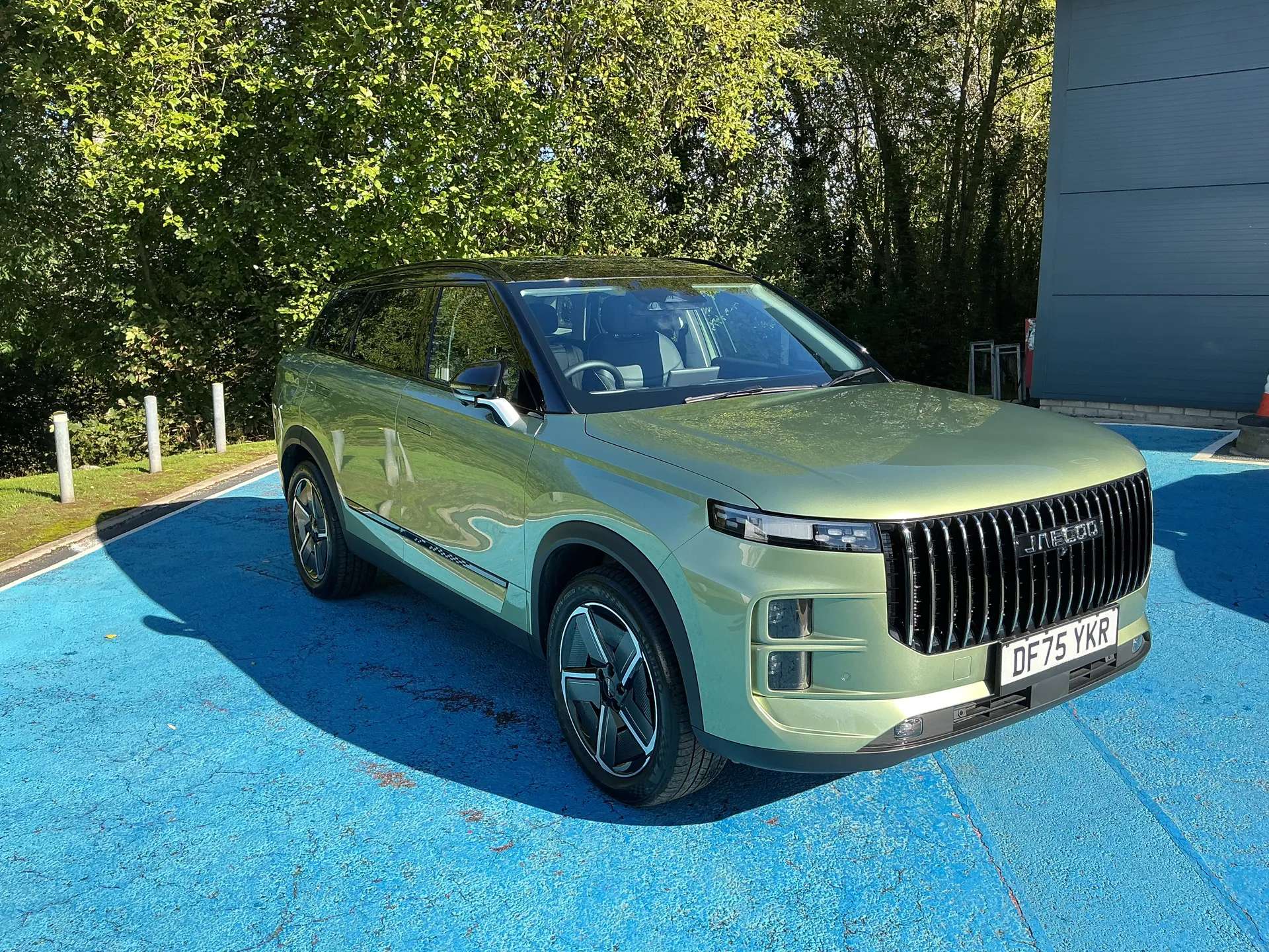 A 2025 JAECOO 7 1.5T SHS-P Luxury 5dr Auto A 2025 JAECOO 7 1.5T SHS-P Luxury 5dr Auto