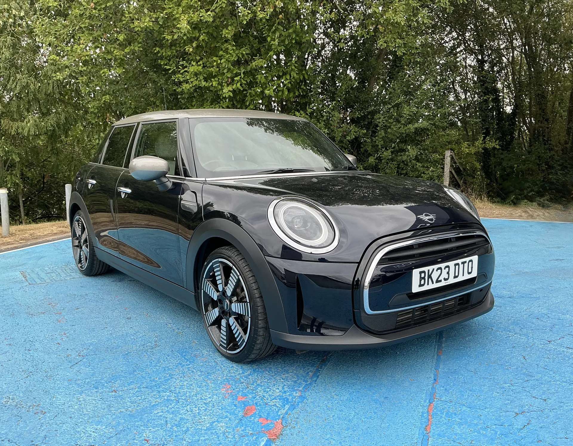 A 2023 MINI COOPER 1.5 C Exclusive 3dr Auto A 2023 MINI COOPER 1.5 C Exclusive 3dr Auto