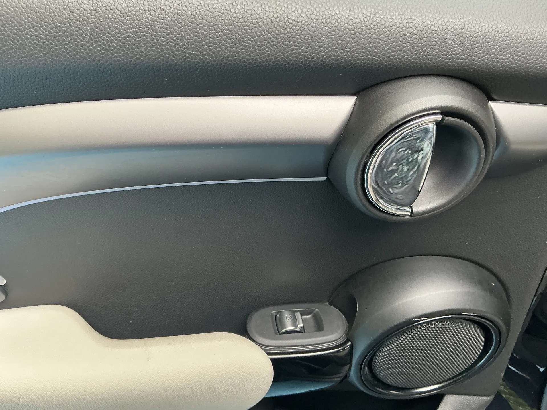 2023 MINI COOPER 2023 MINI COOPER