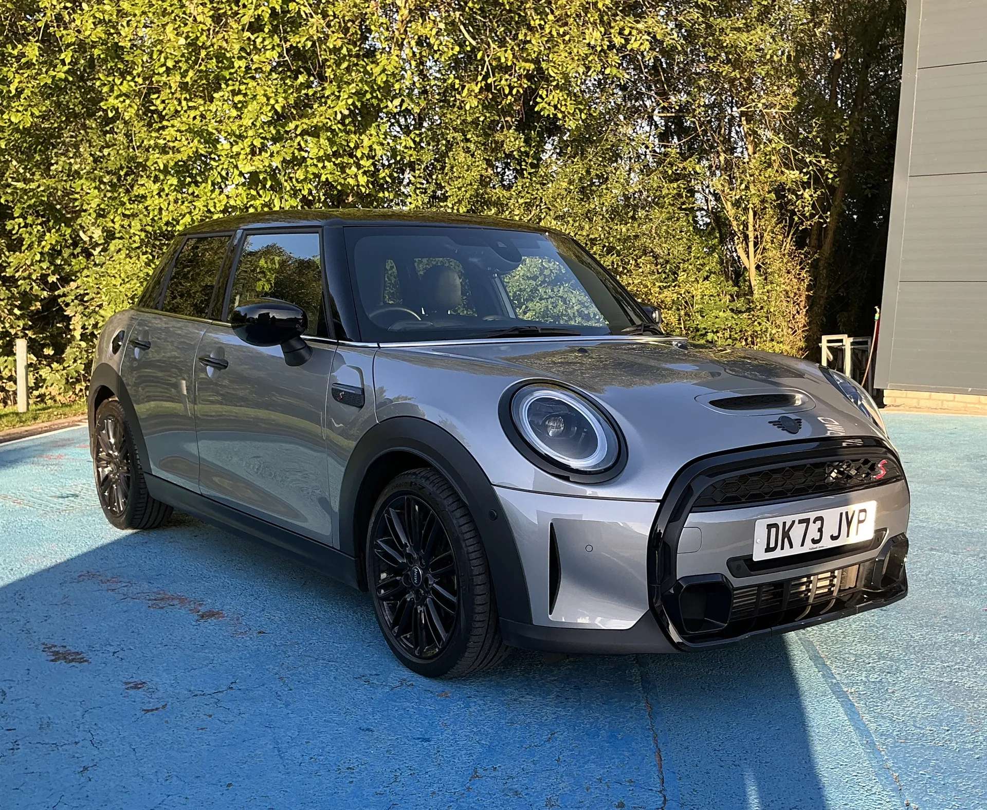 A 2023 MINI COOPER 2.0 S Exclusive 5dr Auto A 2023 MINI COOPER 2.0 S Exclusive 5dr Auto