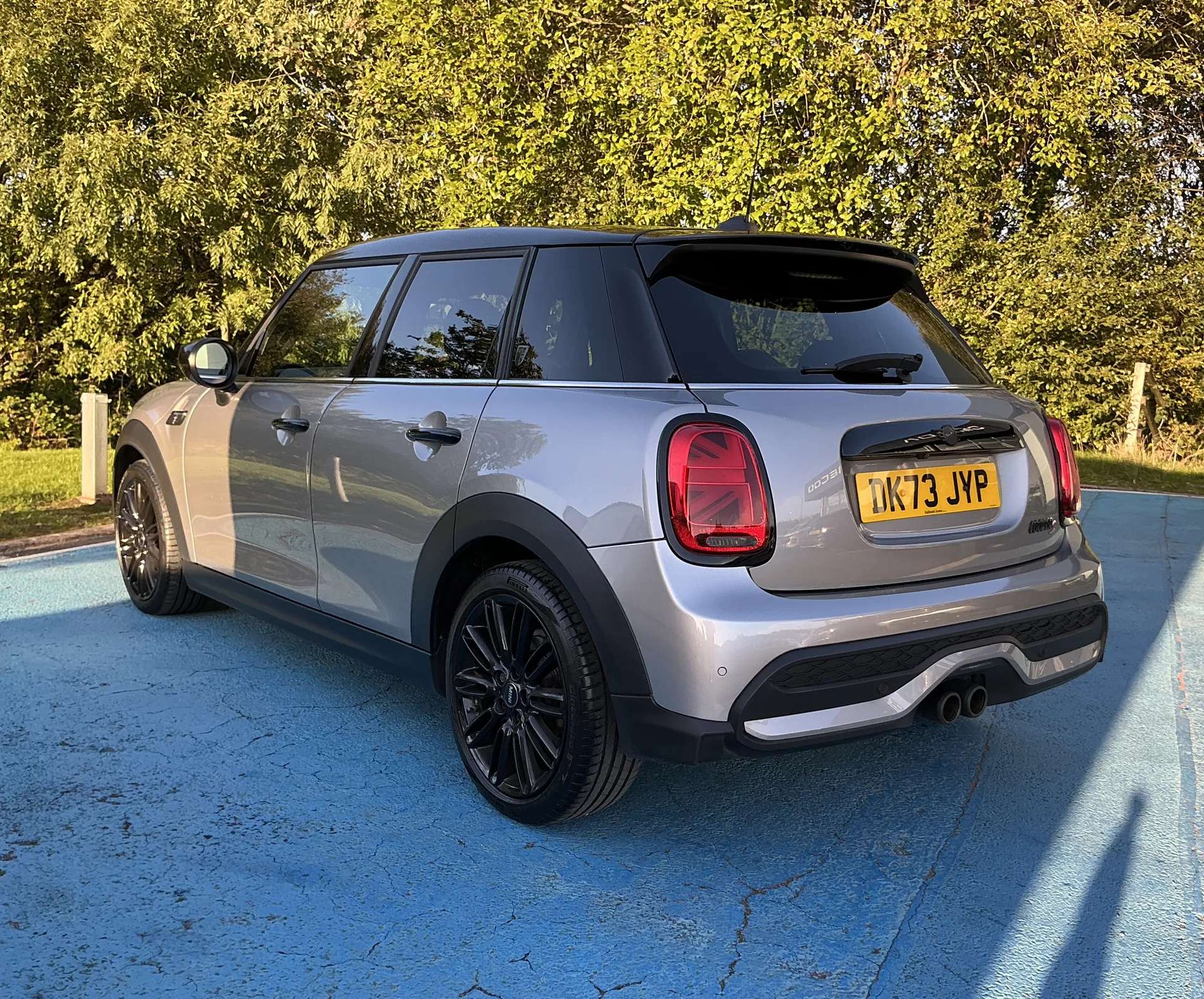A 2023 MINI COOPER 2.0 S Exclusive 5dr Auto A 2023 MINI COOPER 2.0 S Exclusive 5dr Auto