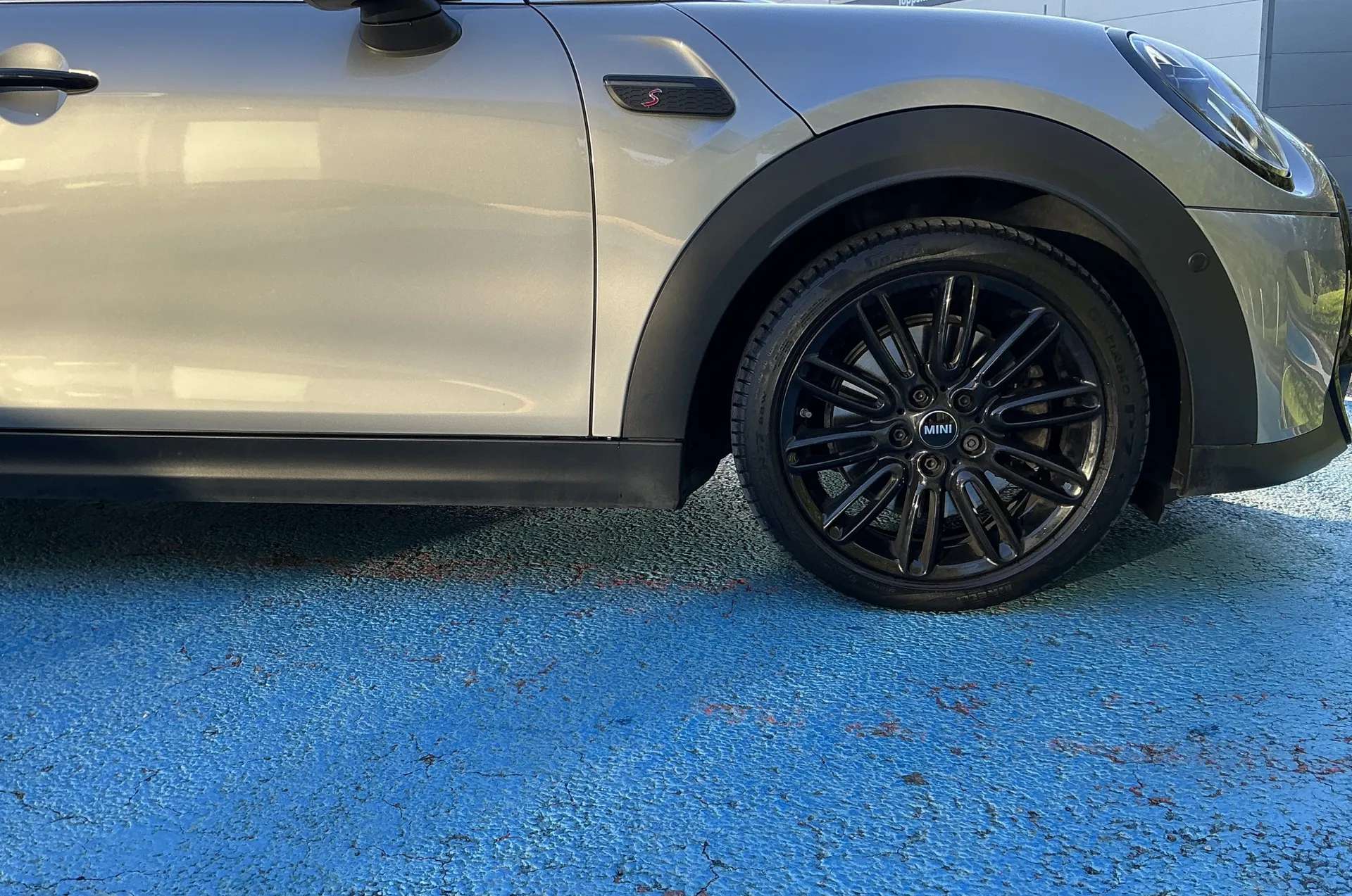 A 2023 MINI COOPER 2.0 S Exclusive 5dr Auto A 2023 MINI COOPER 2.0 S Exclusive 5dr Auto