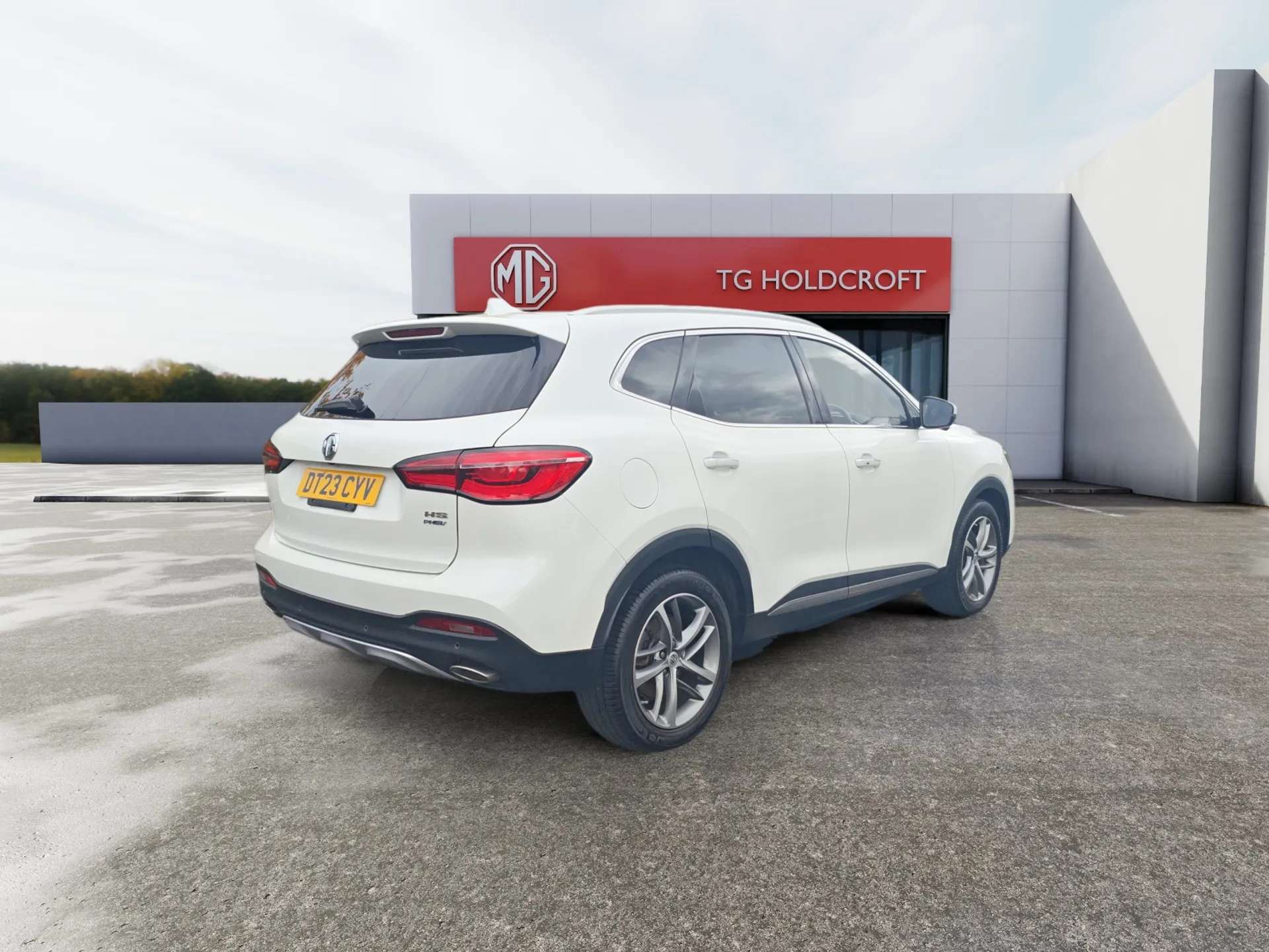 A 2023 MG HS 1.5 T-GDI PHEV Exclusive 5dr Auto A 2023 MG HS 1.5 T-GDI PHEV Exclusive 5dr Auto