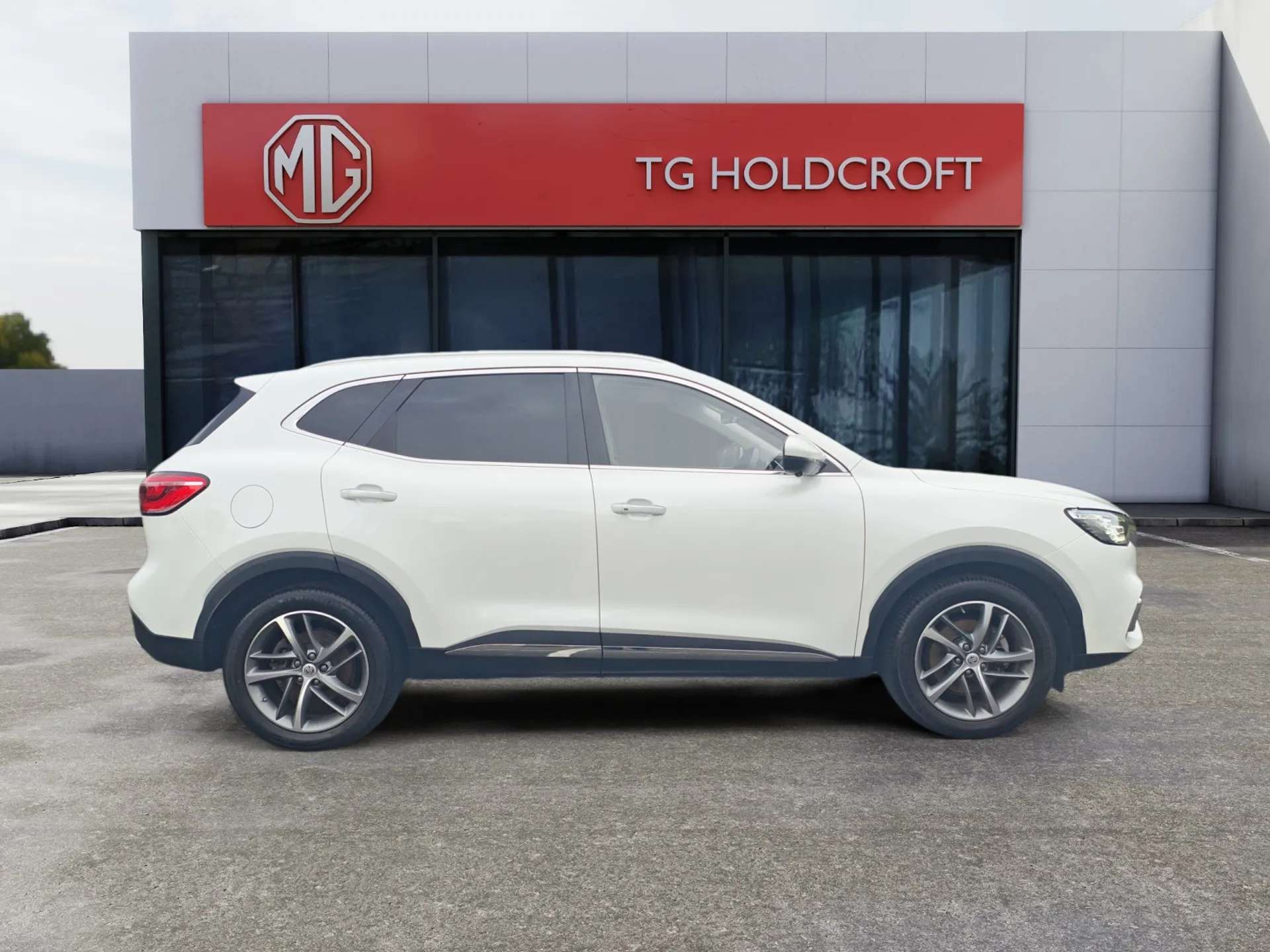 2023 MG HS 2023 MG HS