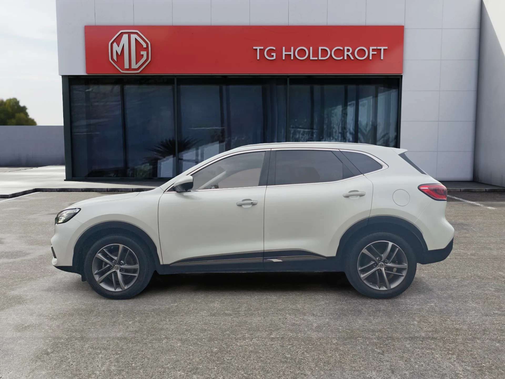 A 2023 MG HS 1.5 T-GDI PHEV Exclusive 5dr Auto A 2023 MG HS 1.5 T-GDI PHEV Exclusive 5dr Auto