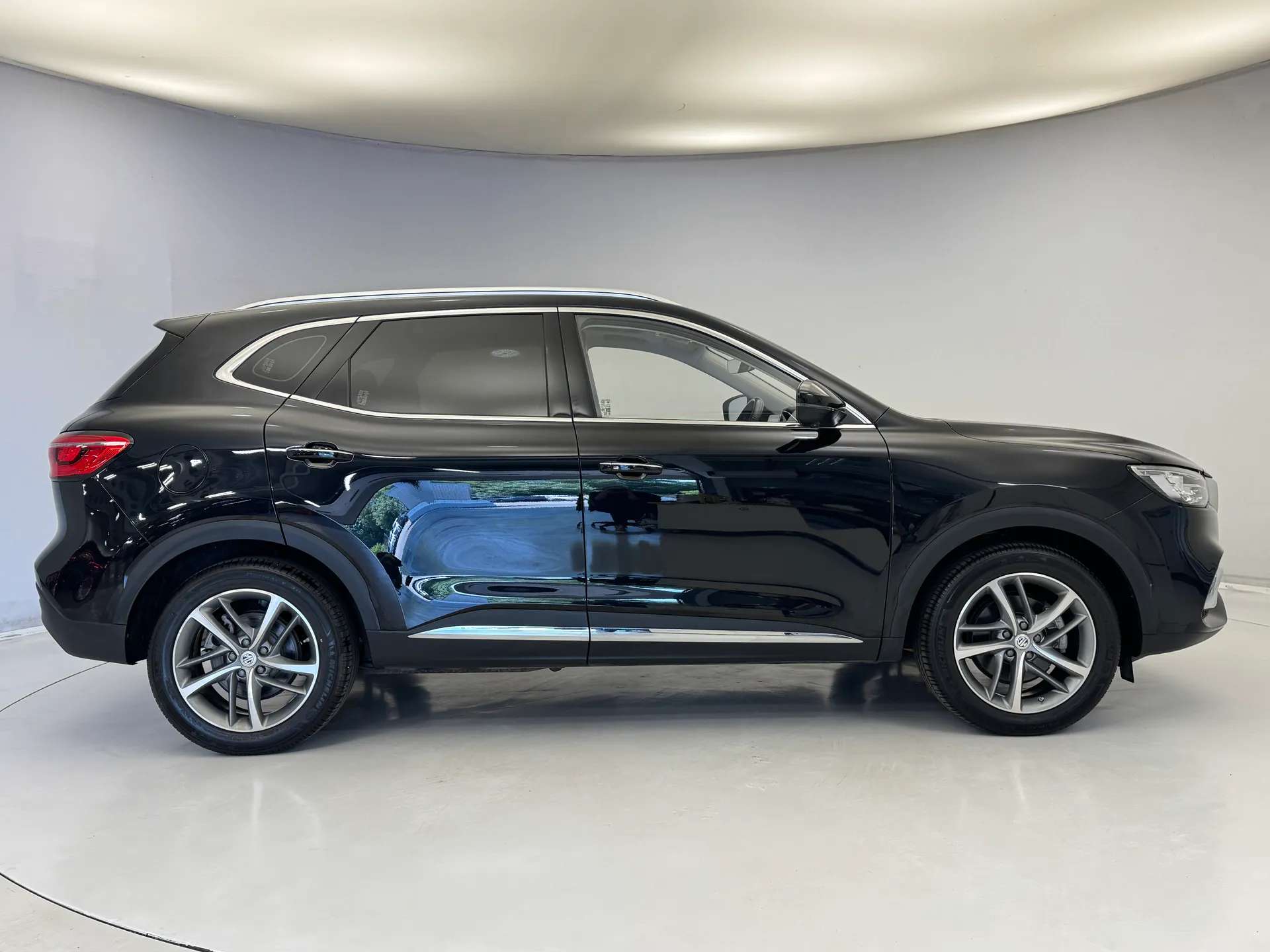 2022 MG HS 2022 MG HS