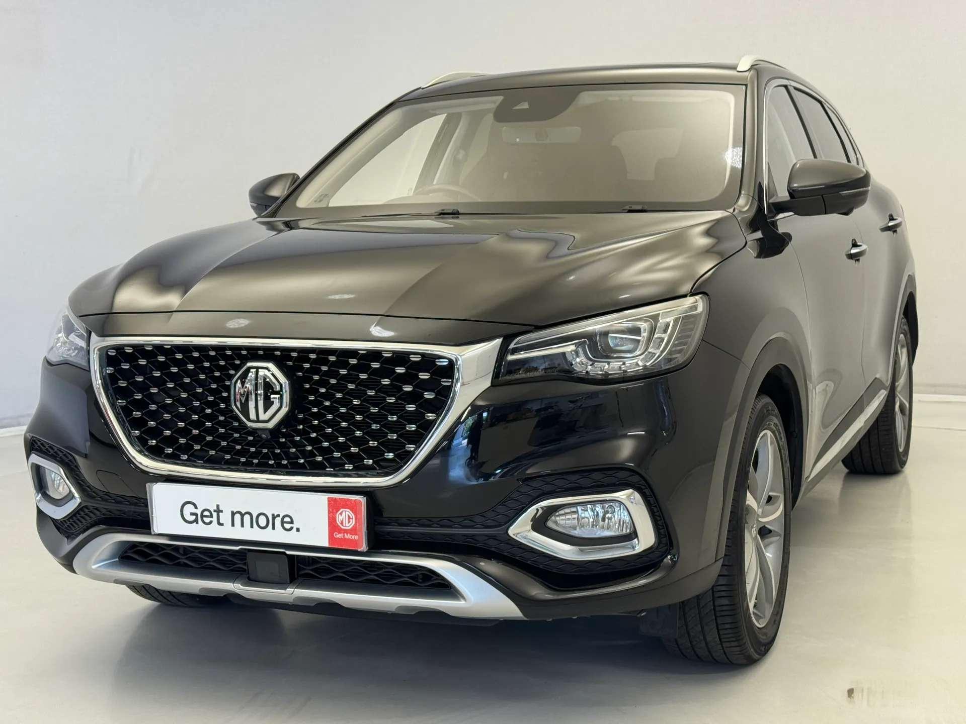 A 2022 MG HS 1.5 T-GDI PHEV Exclusive 5dr Auto A 2022 MG HS 1.5 T-GDI PHEV Exclusive 5dr Auto