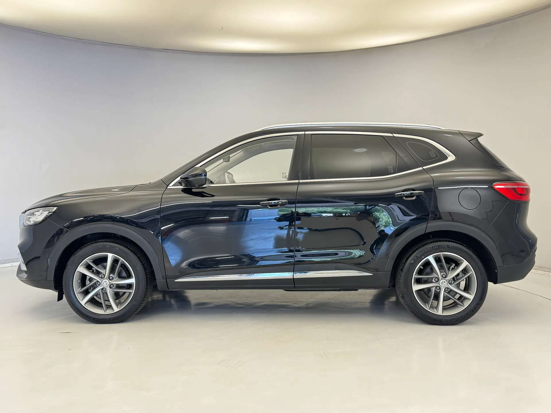 2022 MG HS 2022 MG HS