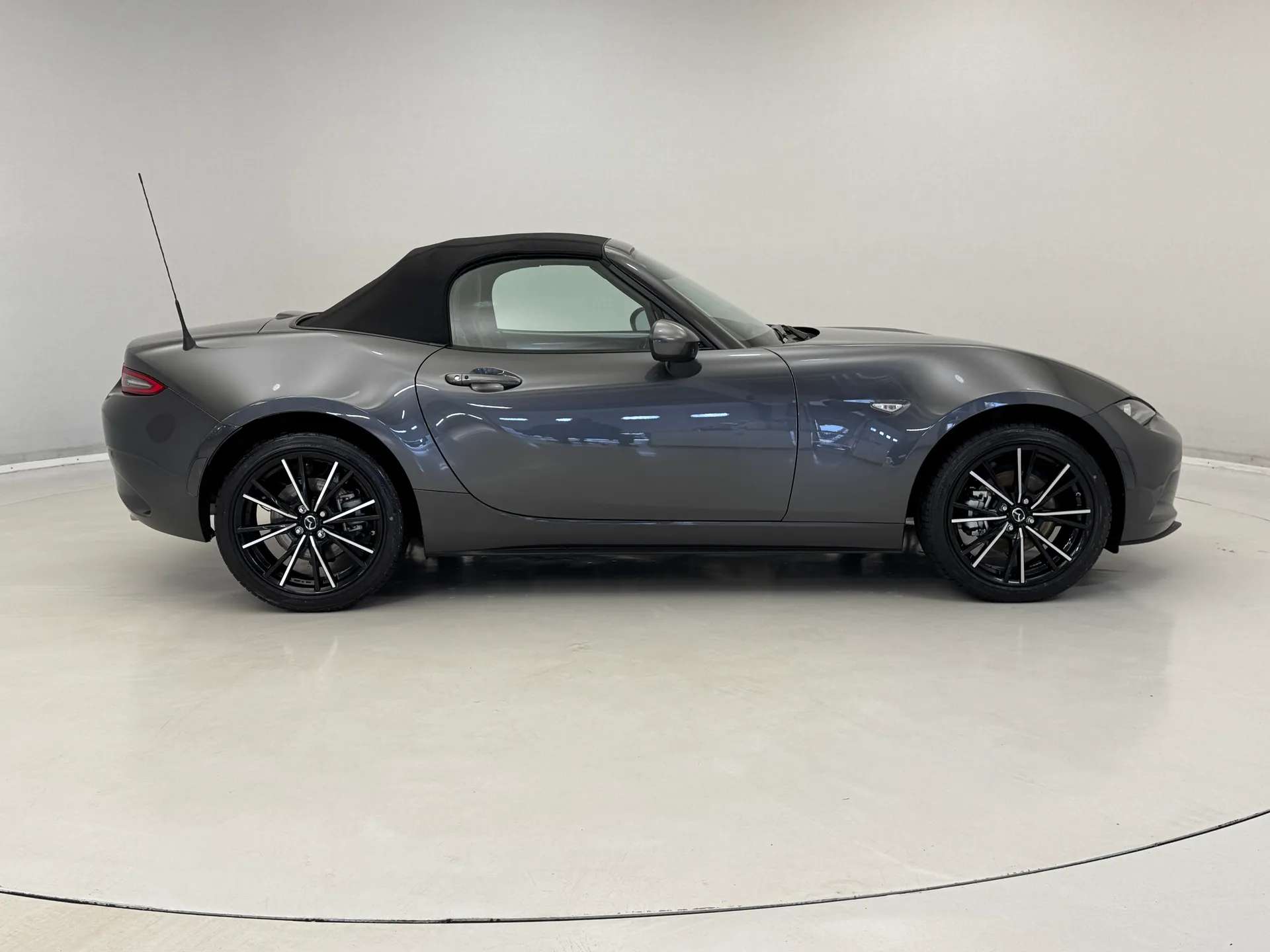 2026 MAZDA MX-5 2026 MAZDA MX-5
