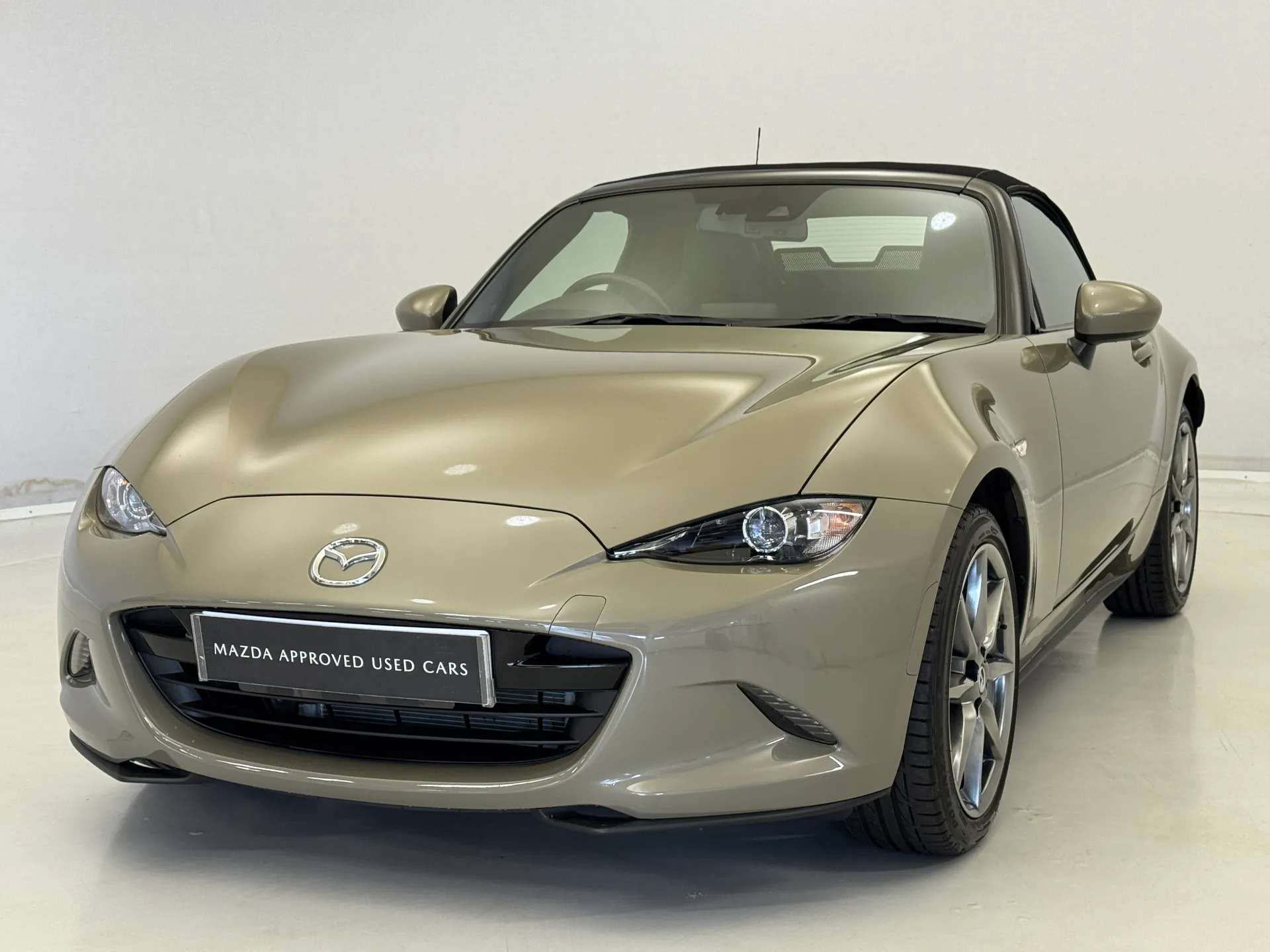 2023 MAZDA MX-5 2023 MAZDA MX-5