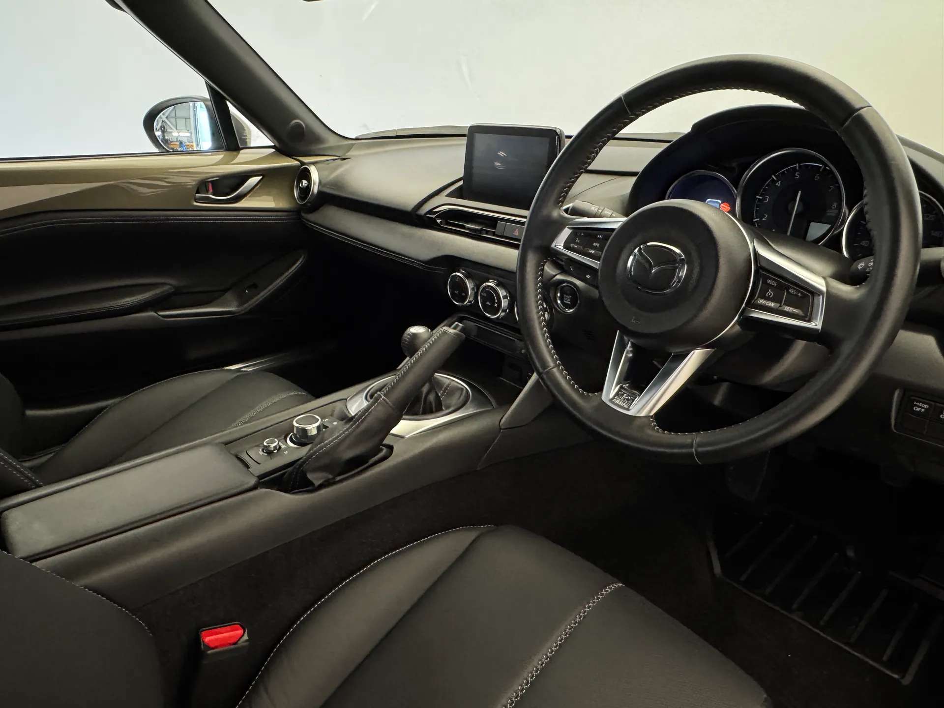 2023 MAZDA MX-5 2023 MAZDA MX-5