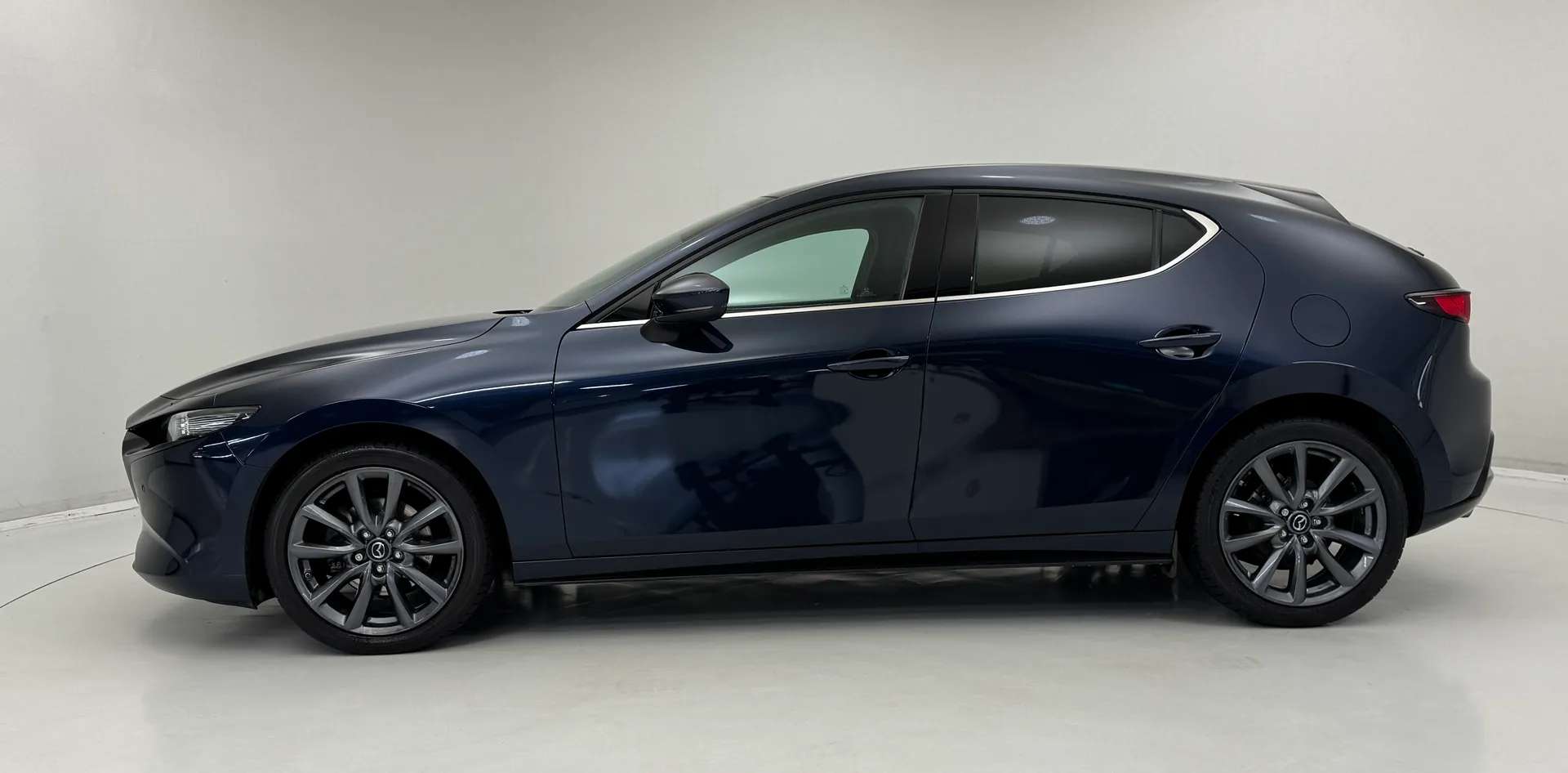 A 2024 MAZDA MAZDA3 2.0 e-Skyactiv G MHEV Exclusive-Line 5dr A 2024 MAZDA MAZDA3 2.0 e-Skyactiv G MHEV Exclusive-Line 5dr