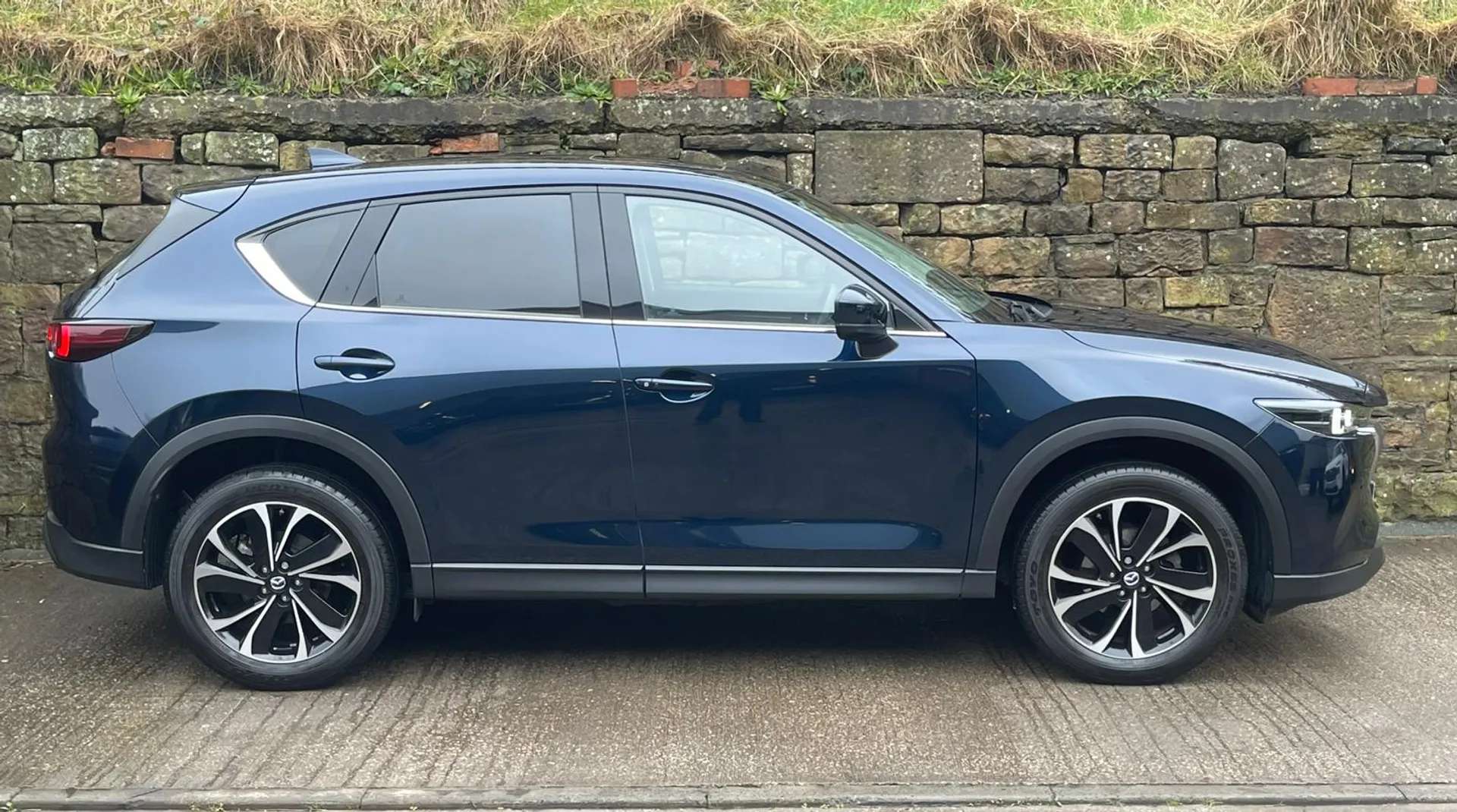 A 2024 MAZDA CX-5 2.0 e-Skyactiv G MHEV Exclusive-Line 5dr A 2024 MAZDA CX-5 2.0 e-Skyactiv G MHEV Exclusive-Line 5dr