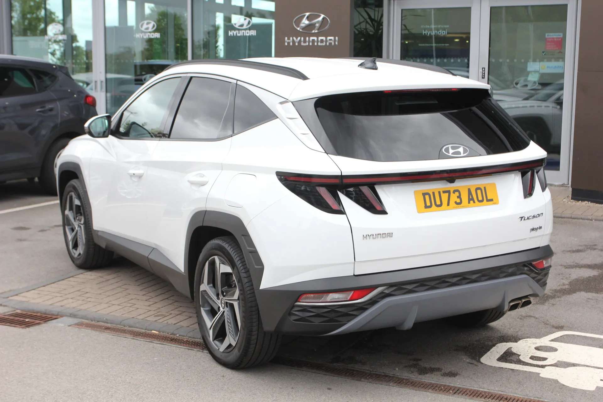 A 2023 HYUNDAI TUCSON 1.6 TGDi Plug-in Hybrid Premium 5dr 4WD Auto A 2023 HYUNDAI TUCSON 1.6 TGDi Plug-in Hybrid Premium 5dr 4WD Auto