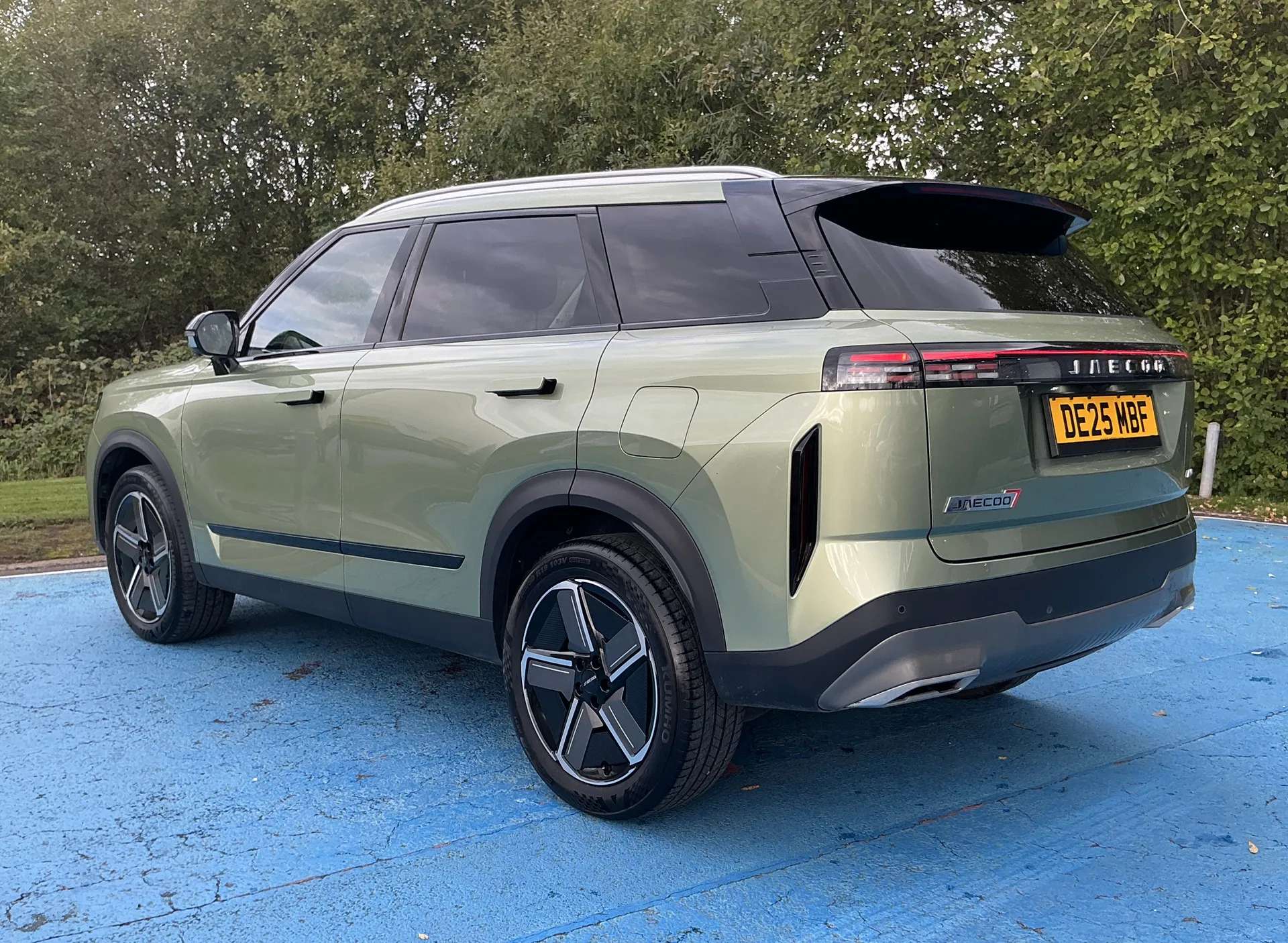 A 2025 JAECOO 7 1.6T AWD Luxury 5dr 7DCT A 2025 JAECOO 7 1.6T AWD Luxury 5dr 7DCT