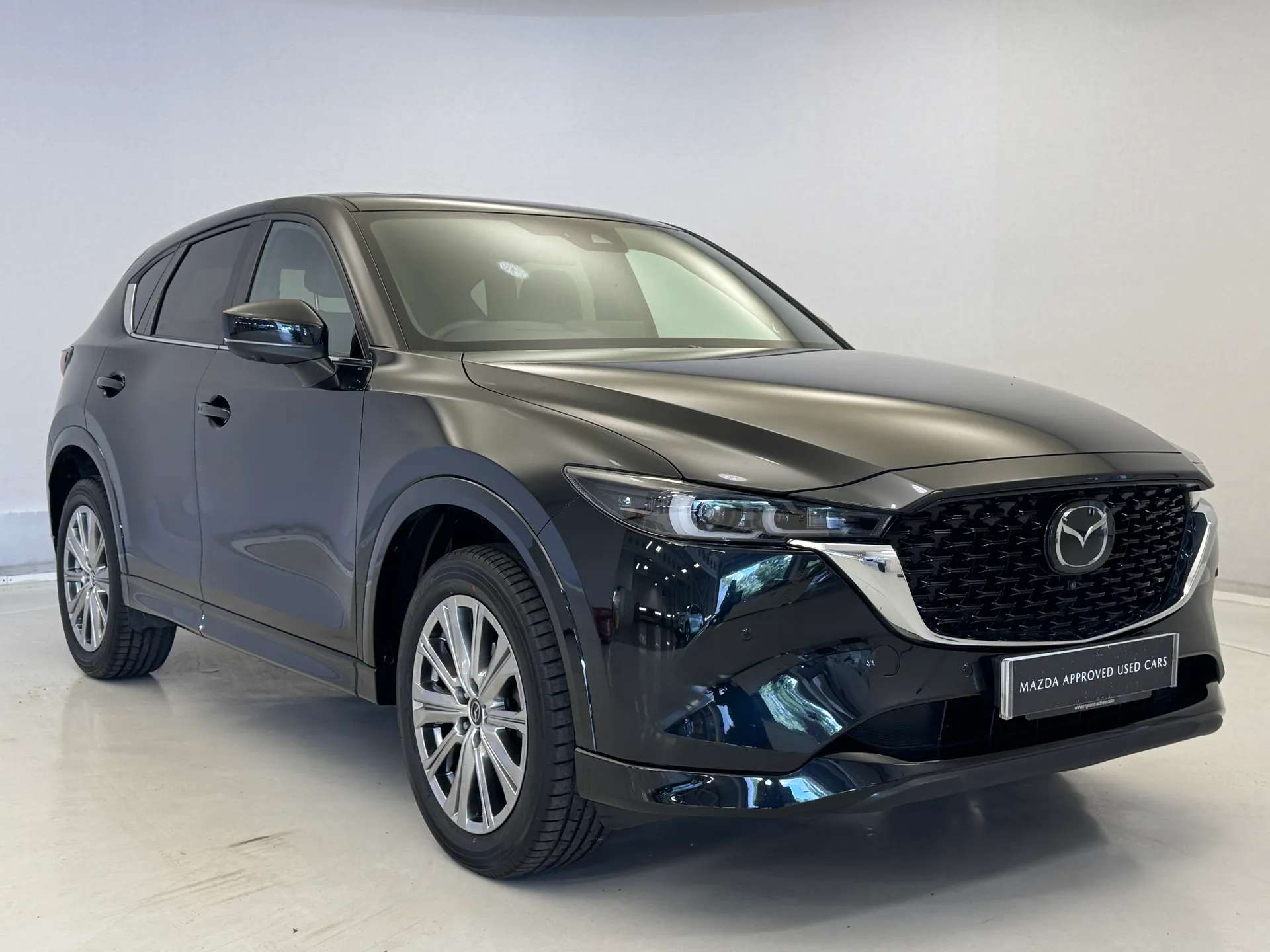 A 2025 MAZDA CX-5 2.0 e-Skyactiv G MHEV Takumi 5dr A 2025 MAZDA CX-5 2.0 e-Skyactiv G MHEV Takumi 5dr