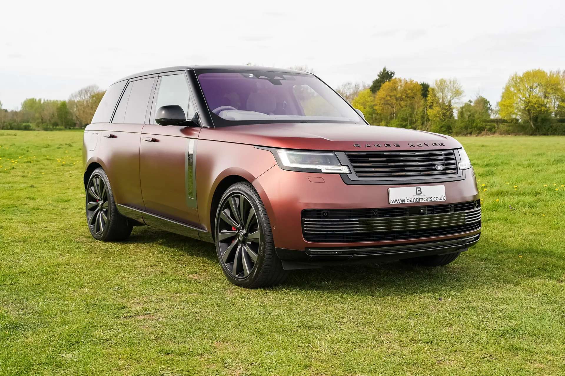 A 2023 LAND ROVER RANGE ROVER 4.4 P530 V8 SV 4dr Auto A 2023 LAND ROVER RANGE ROVER 4.4 P530 V8 SV 4dr Auto